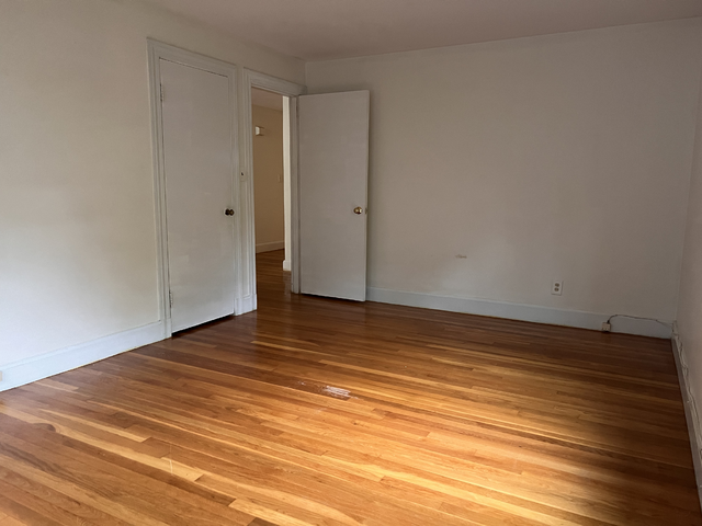 115 Withington Rd, Newtonville