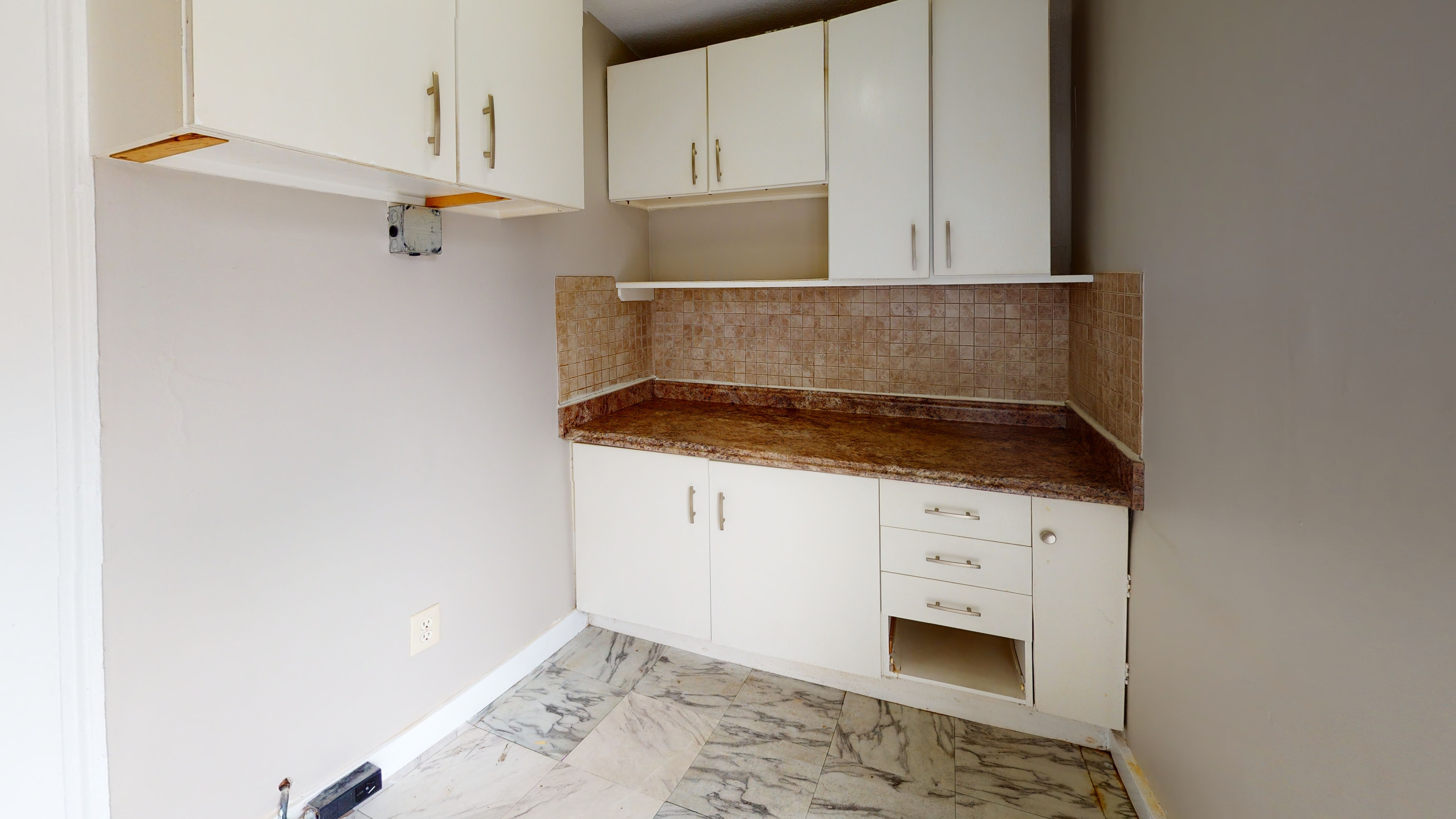 Photos of apartment on Kelley Ct.,Boston MA 02135