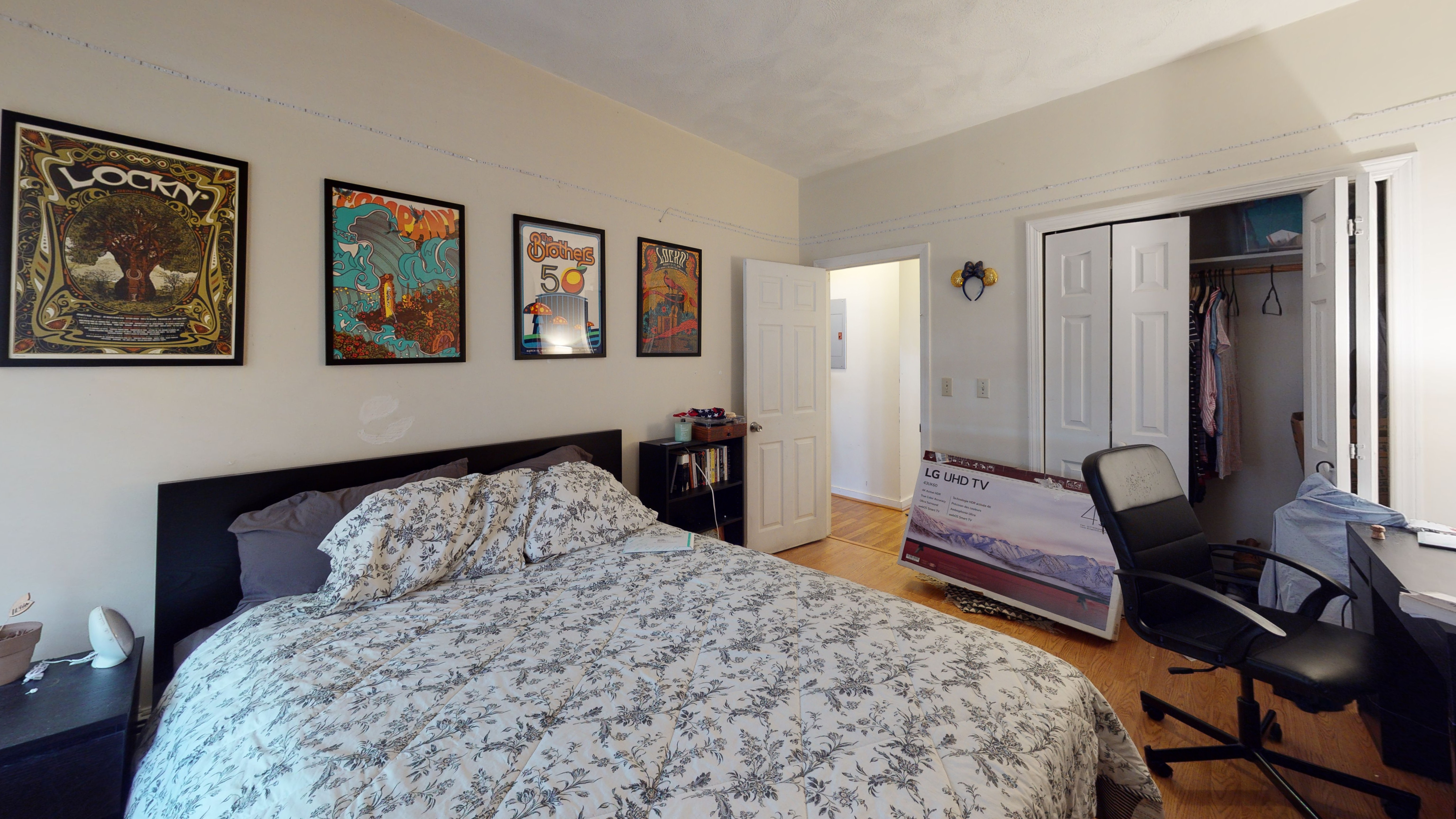 Photos of apartment on South Huntington Ave.,Boston MA 