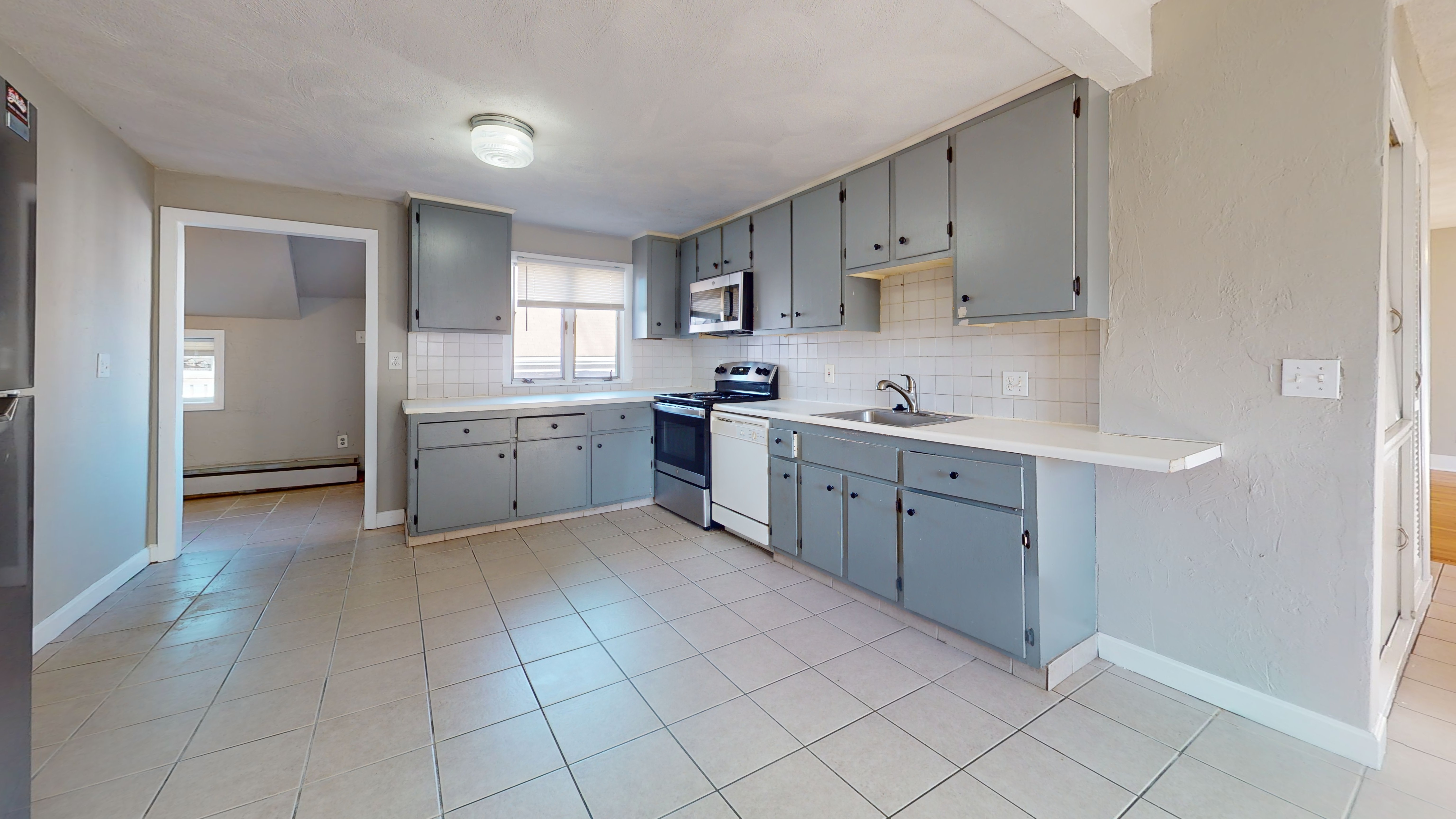 Photos of apartment on Plymouth St.,Everett MA 