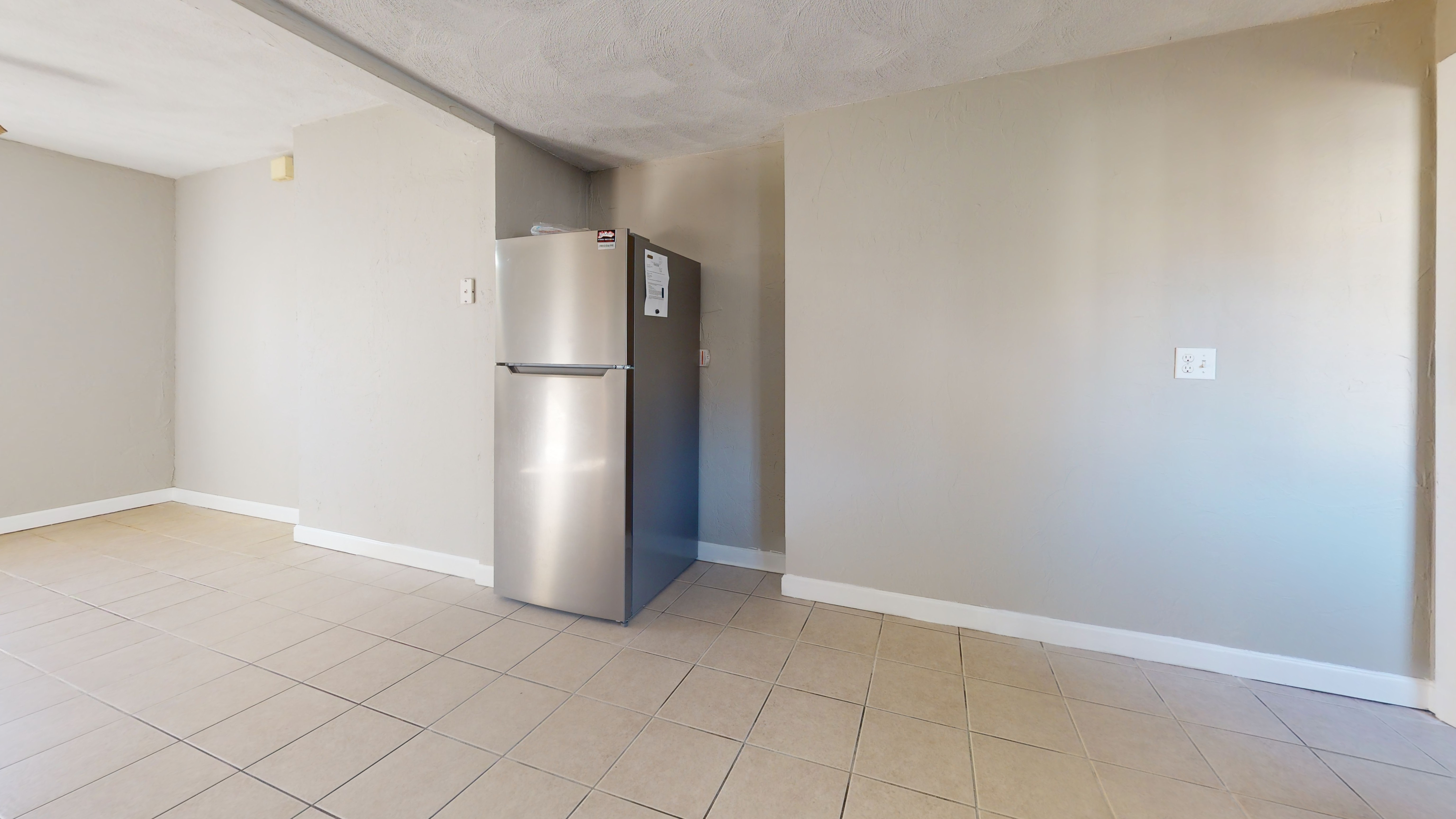 Photos of apartment on Plymouth St.,Everett MA 