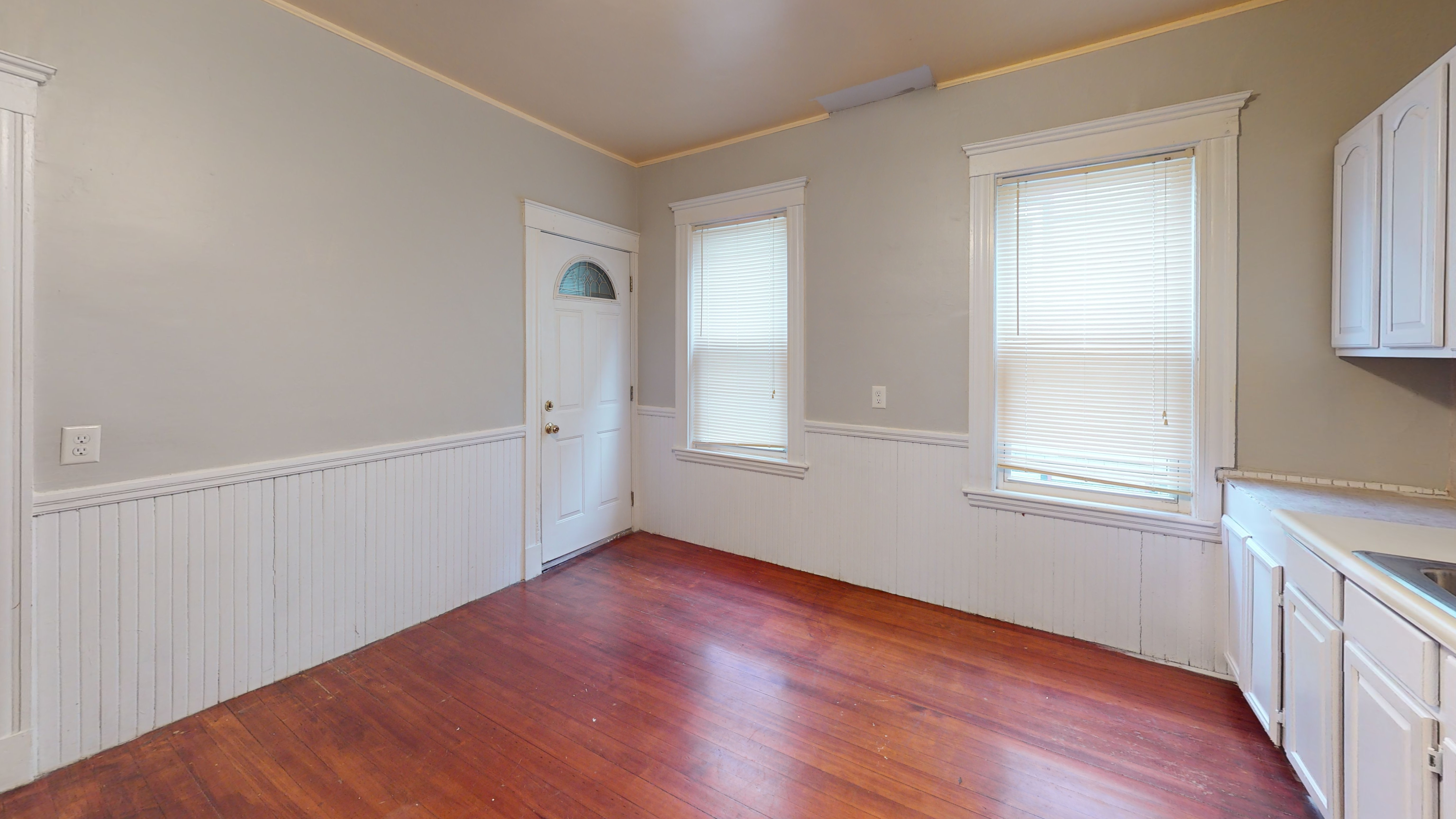 Photos of apartment on Olmstead St.,Boston MA 02130