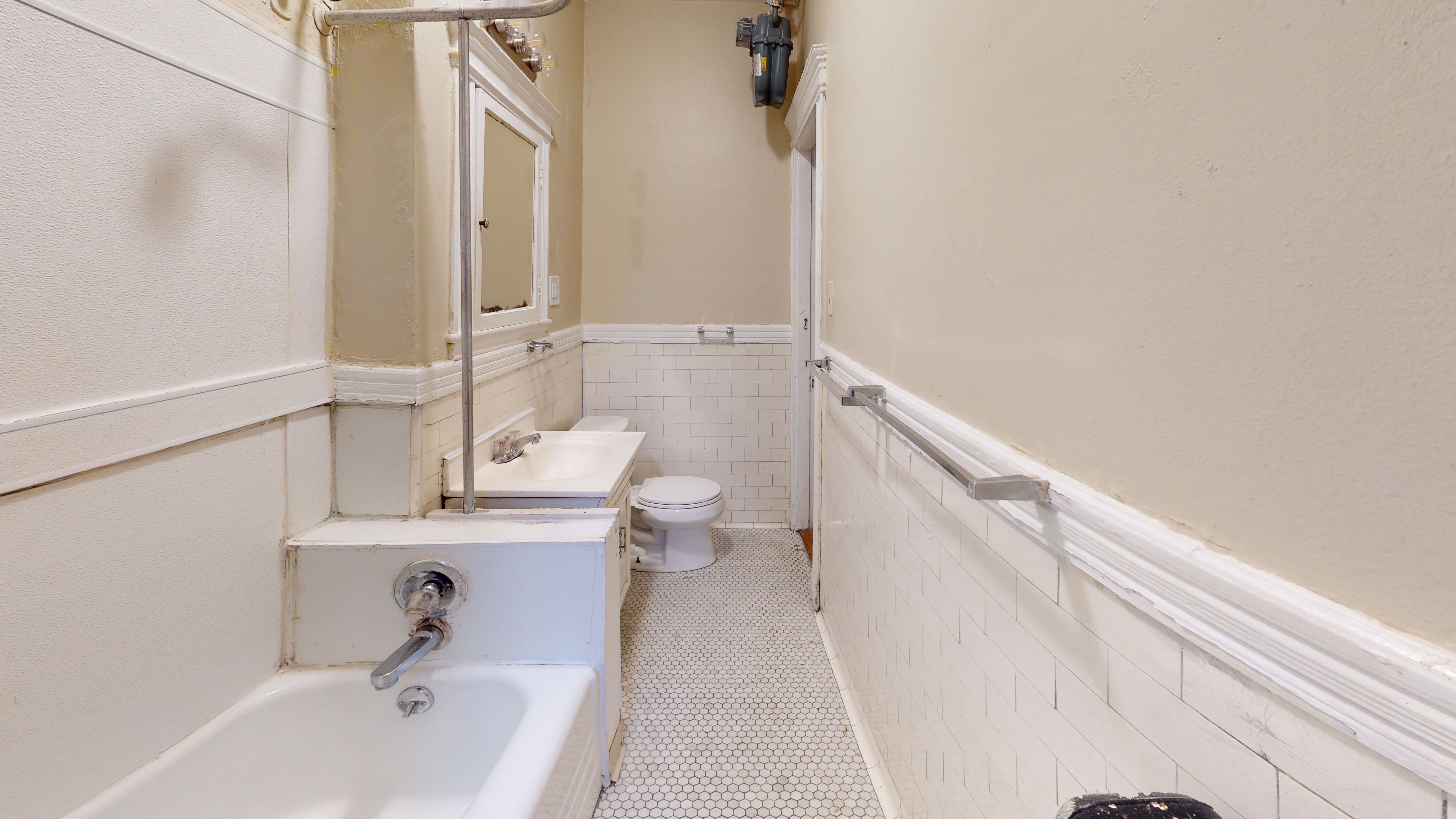 Photos of apartment on Charlesgate e,Boston MA 02215