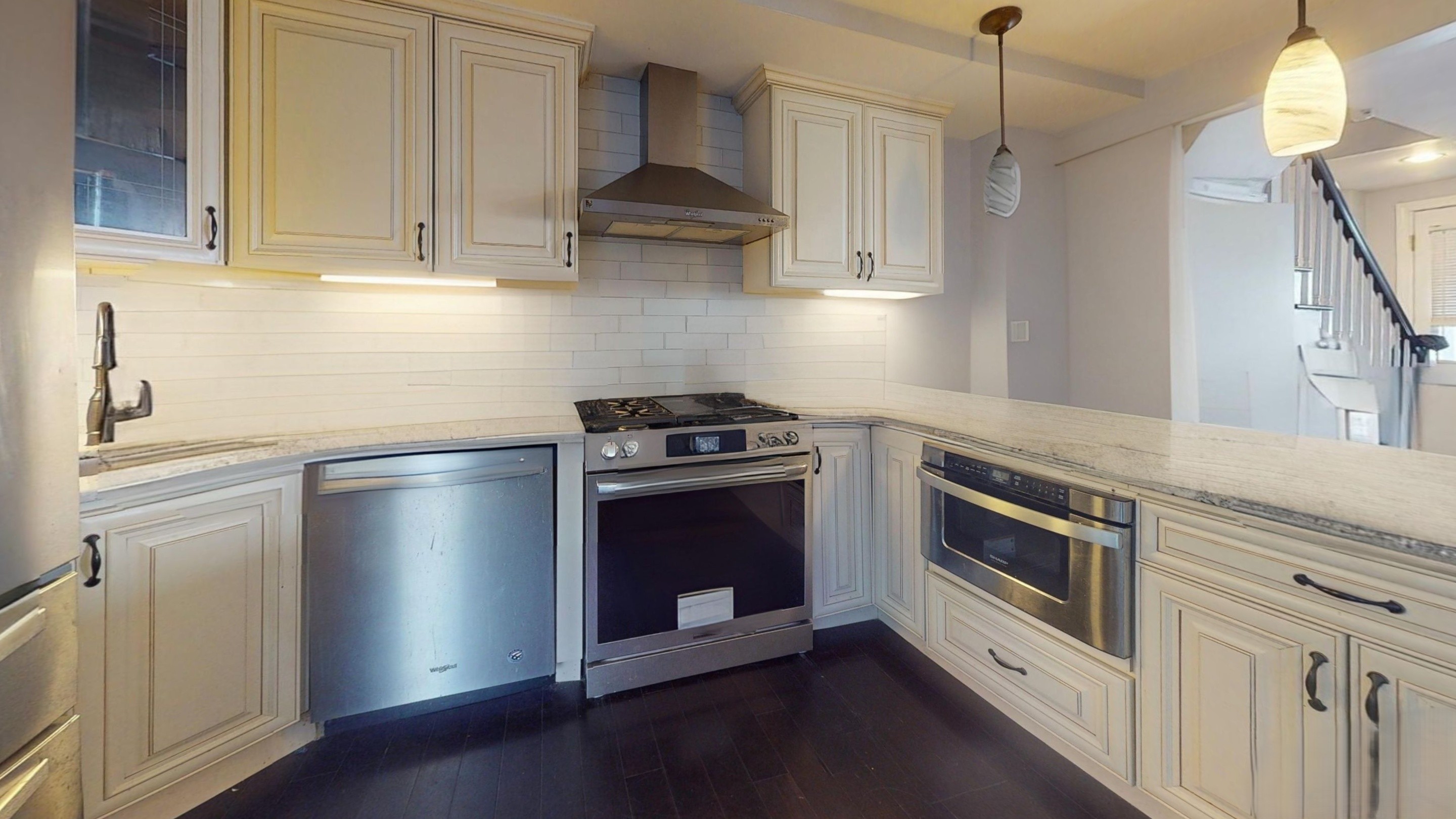 Photos of apartment on Baxter St.,Boston MA 02127