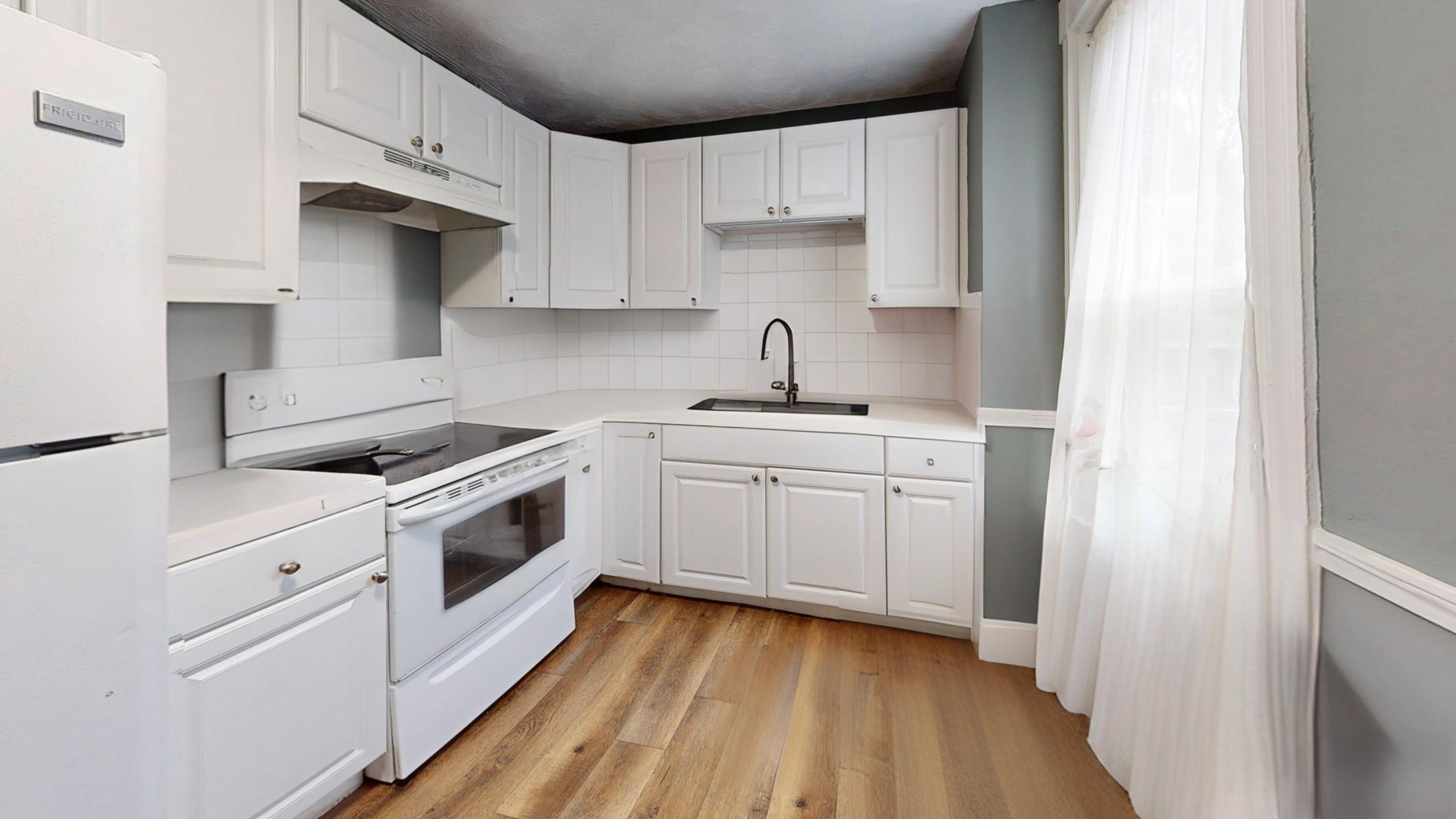 Photos of apartment on Revere Beach Pkwy.,Everett MA 02149