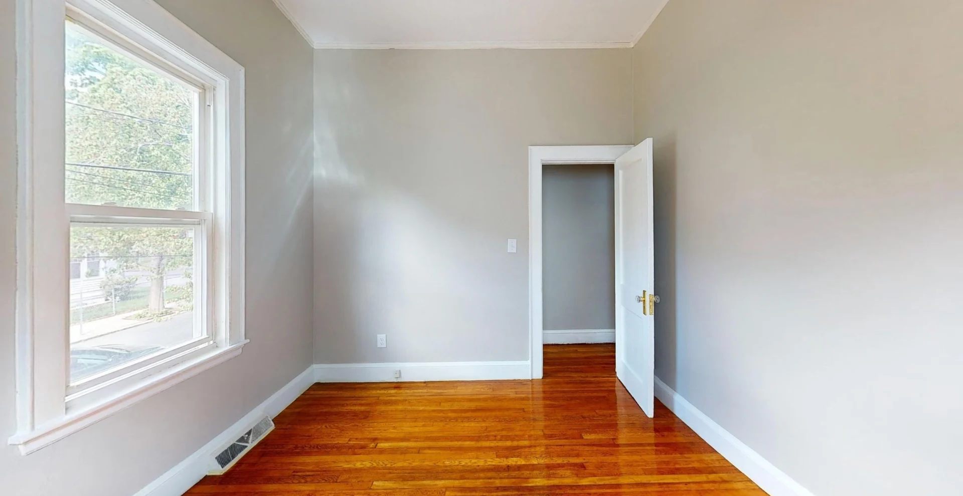 20-22 Holmes St.