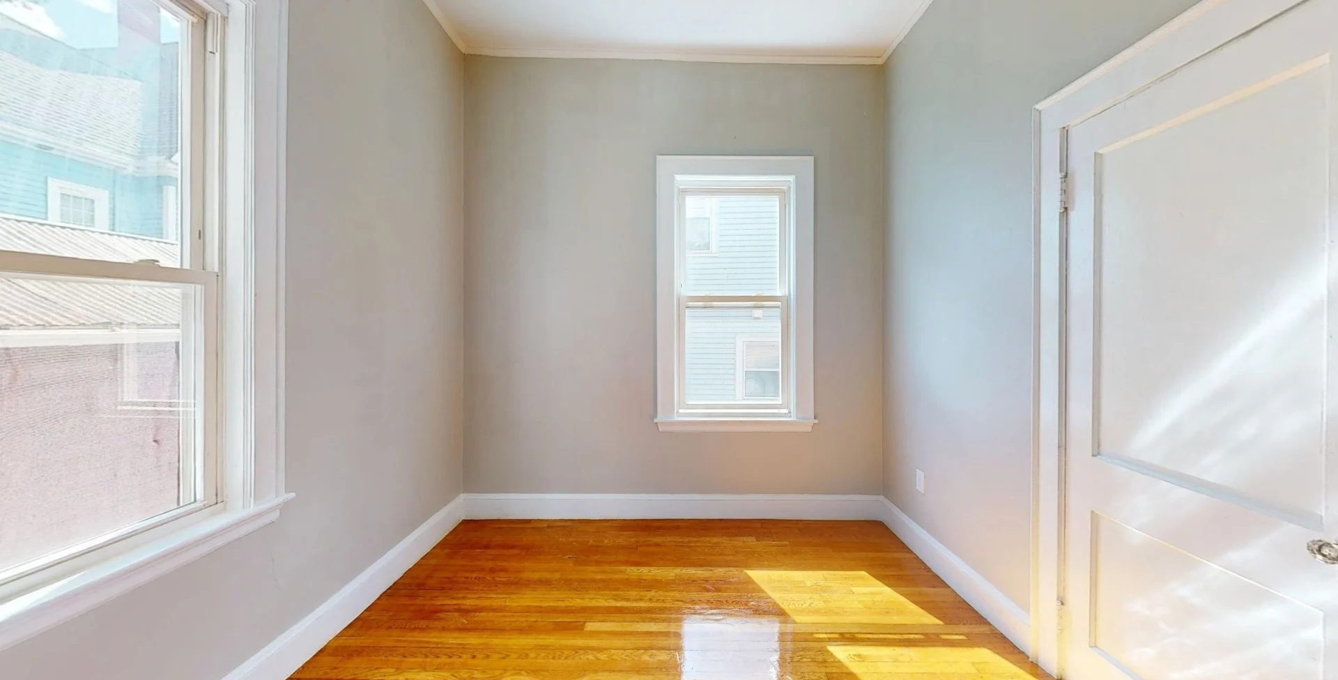 20-22 Holmes St.