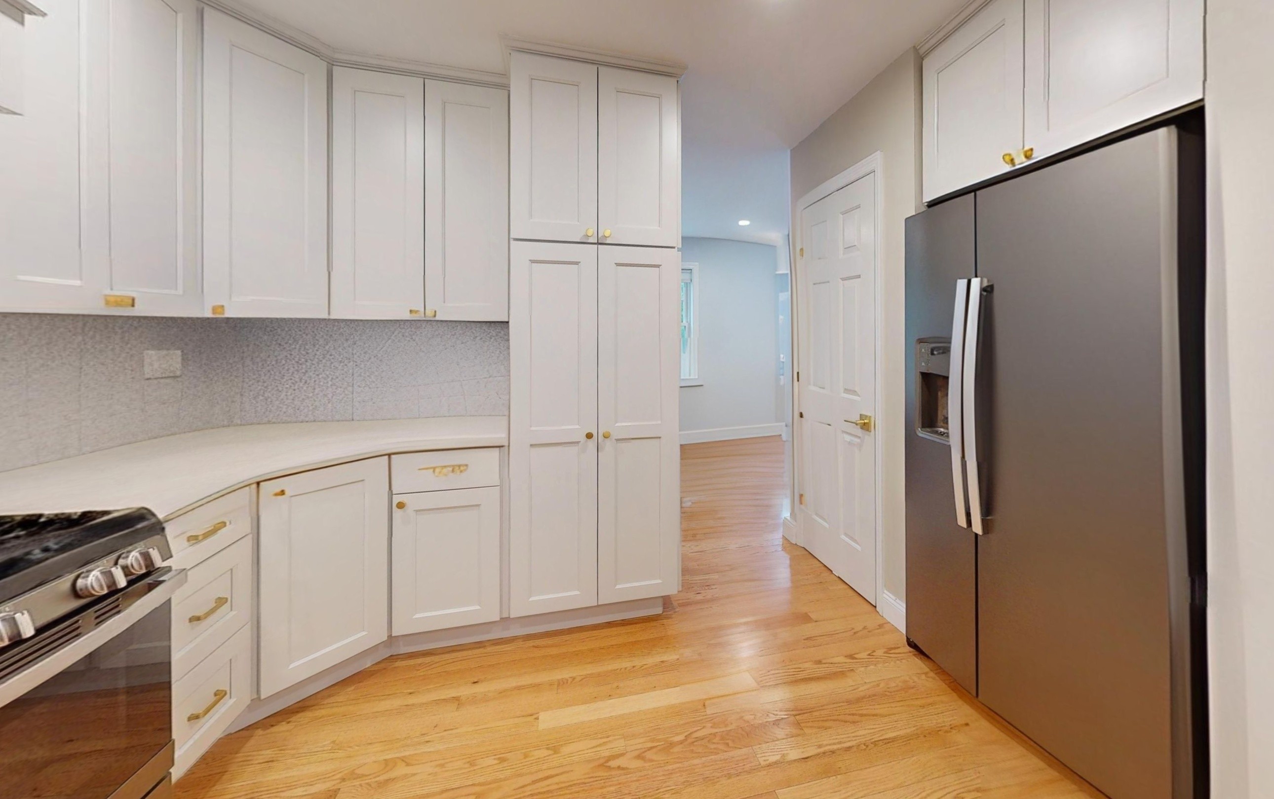 8 Knollwood Ct.
