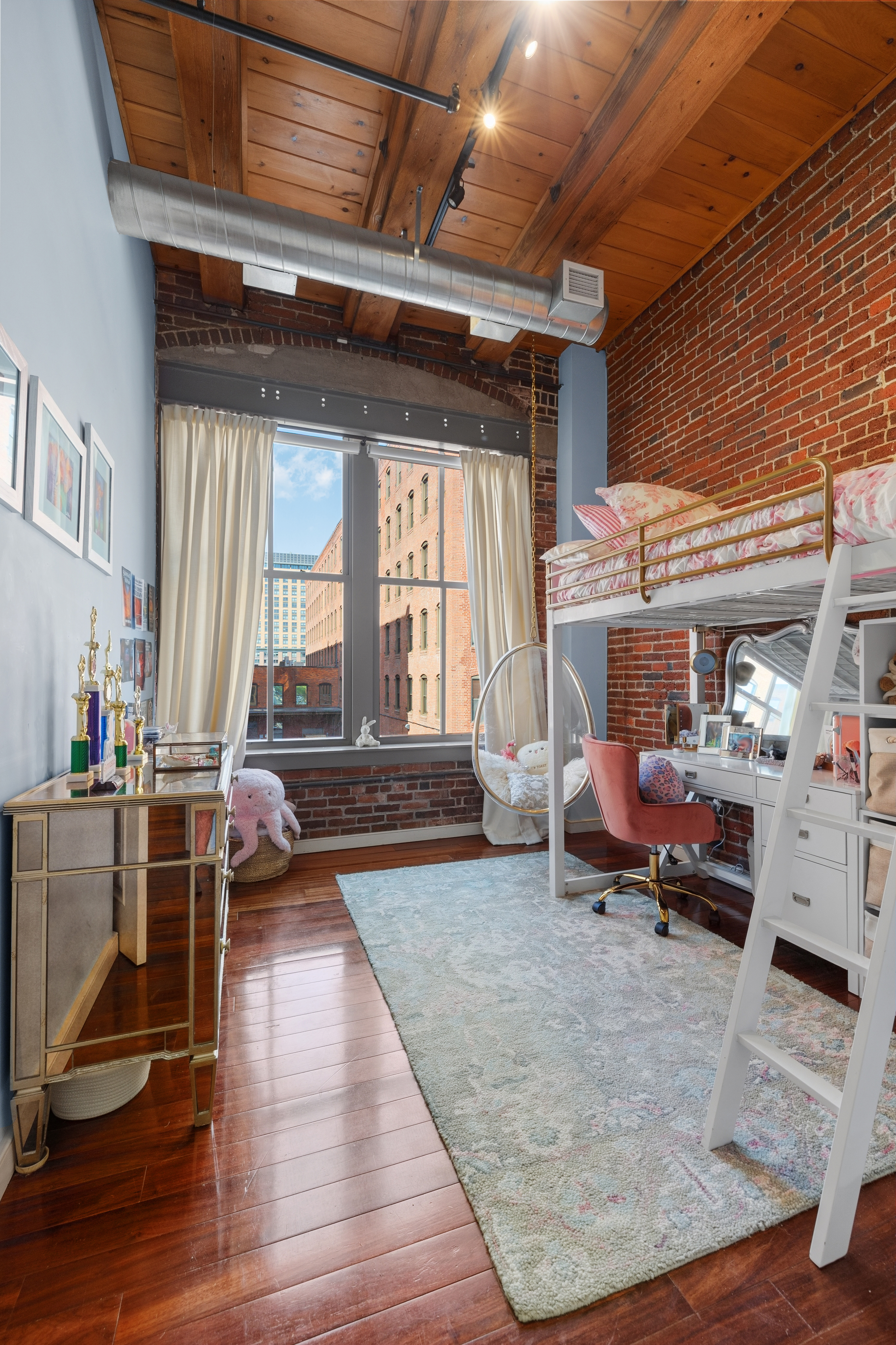 Photos of apartment on Channel Center,Boston MA 02210