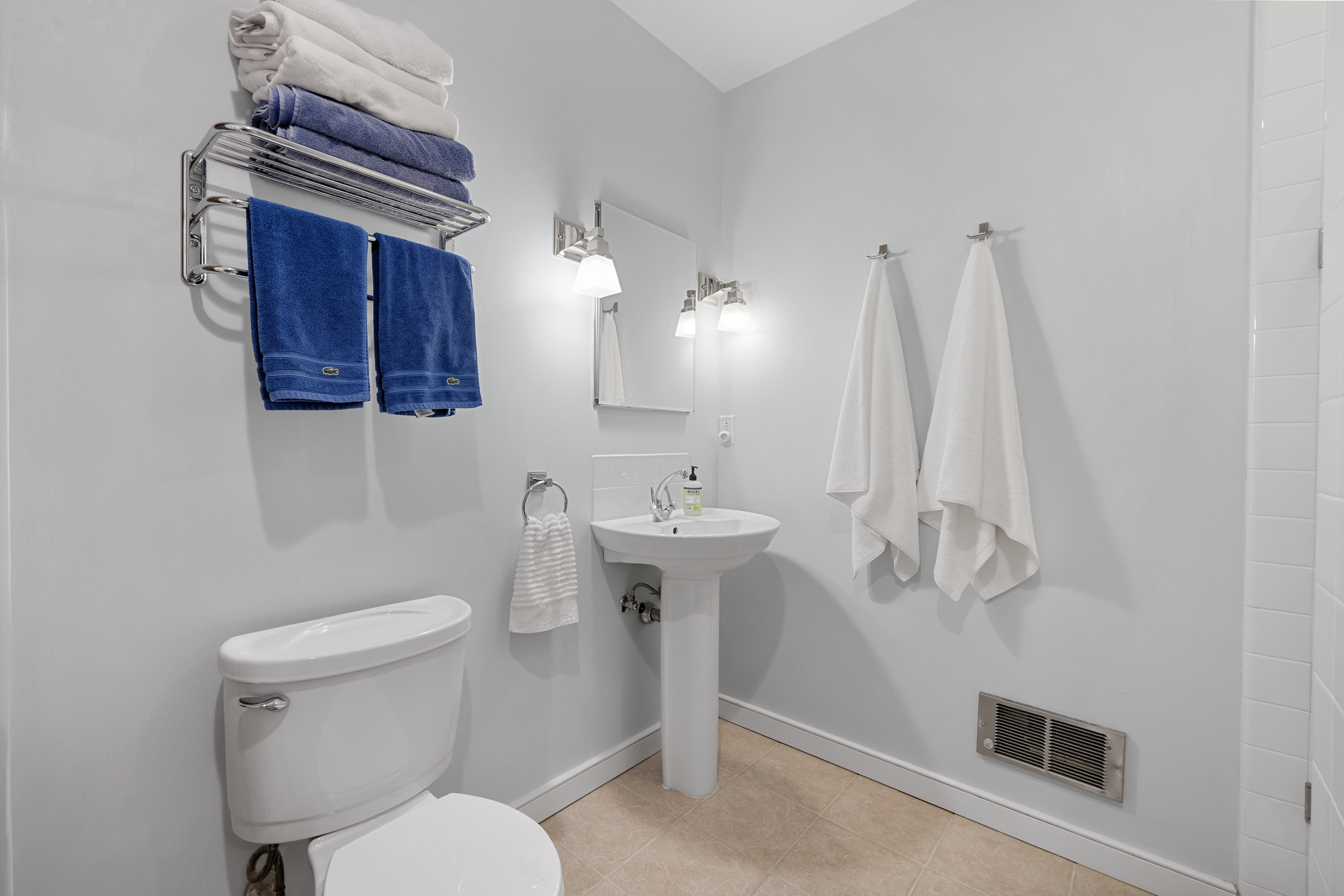 Photos of apartment on Channel Center,Boston MA 02210