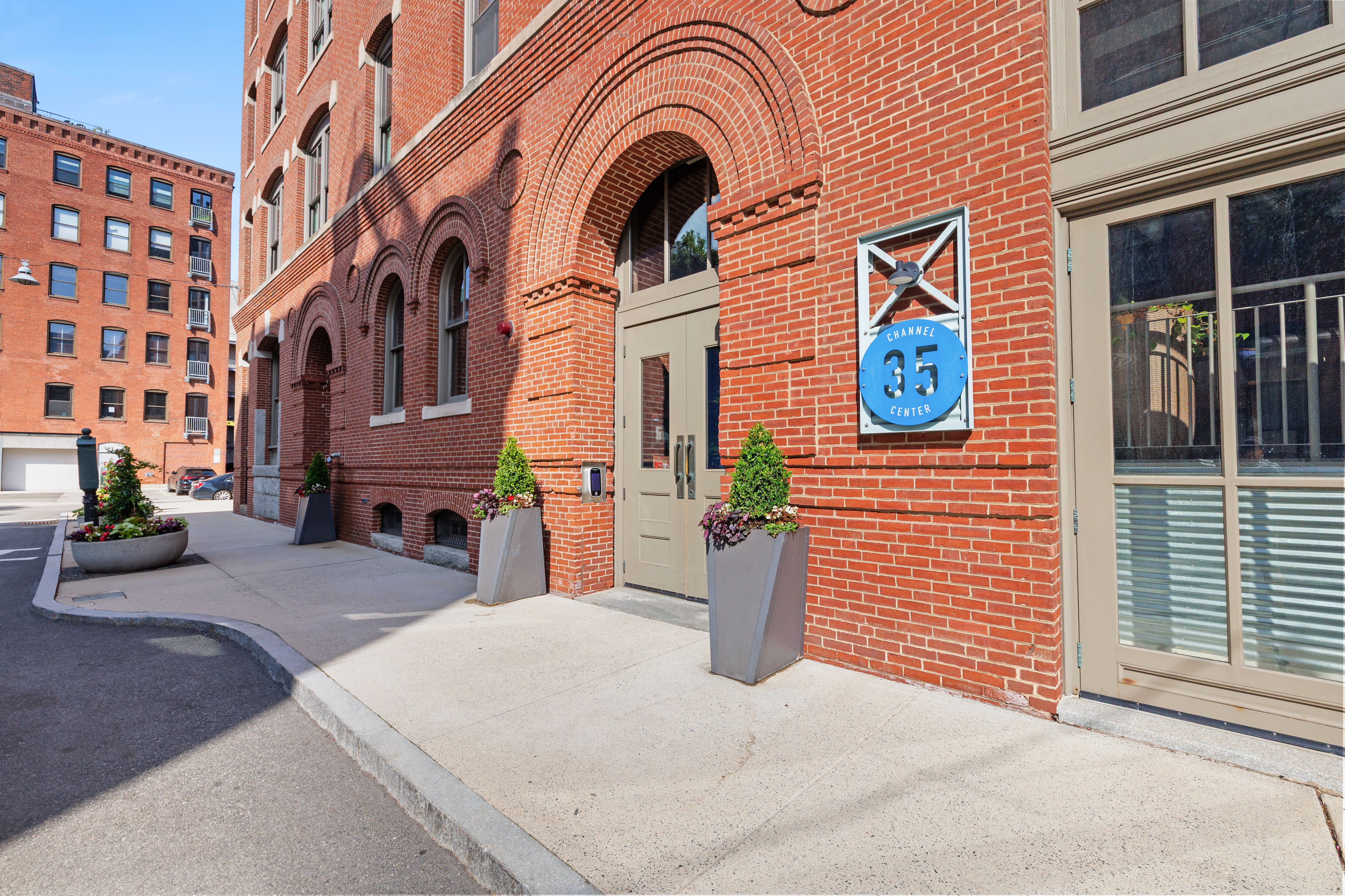 Photos of apartment on Channel Center,Boston MA 02210