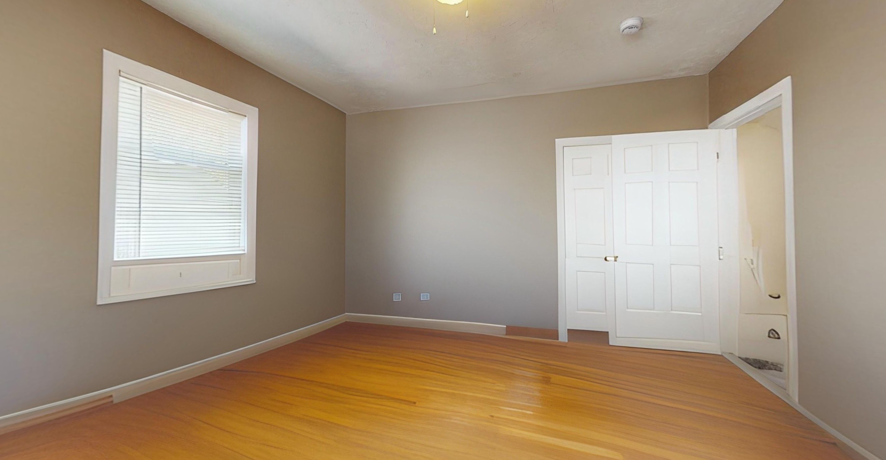 Photos of apartment on Elliot St.,Newton MA 02464