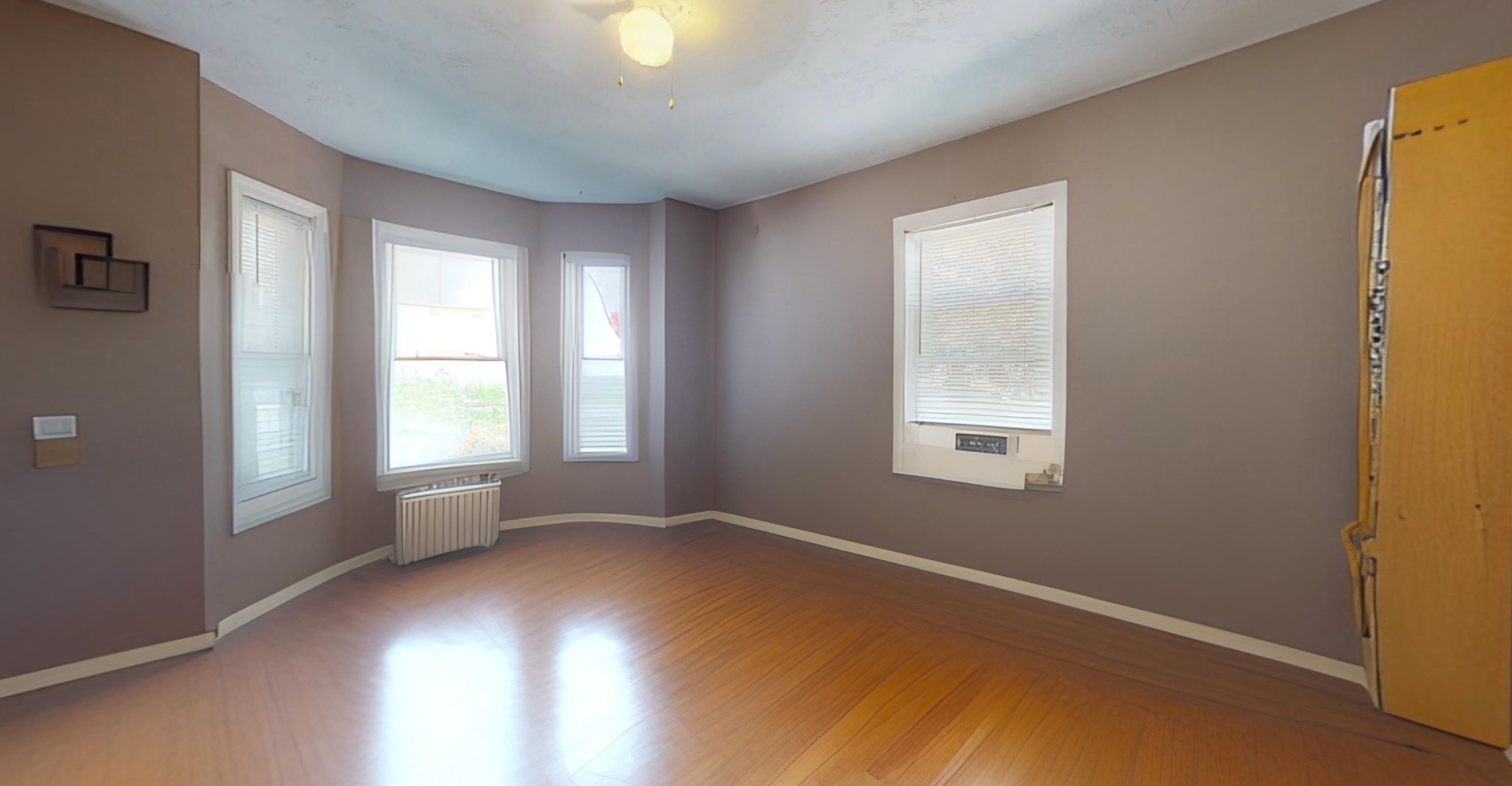 Photos of apartment on Elliot St.,Newton MA 02464
