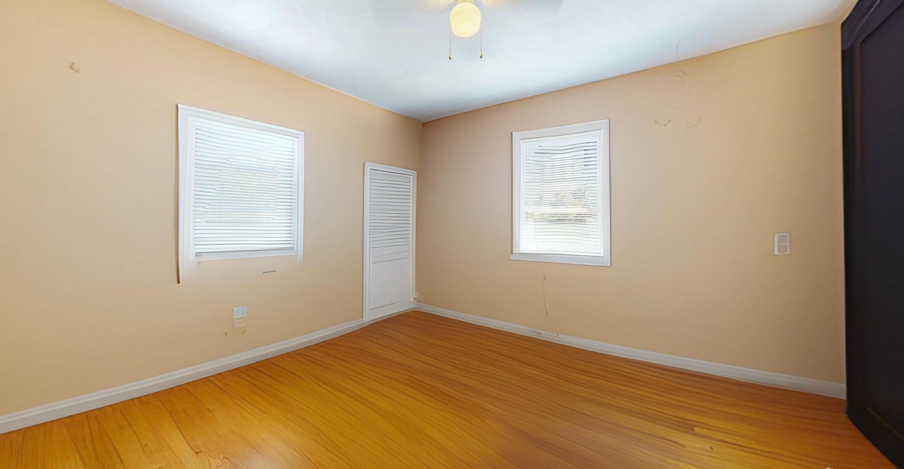 Photos of apartment on Elliot St.,Newton MA 02464