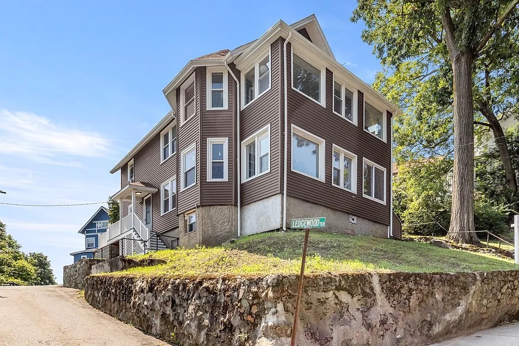 Photos of apartment on Murray Hill Rd.,Malden MA 02148