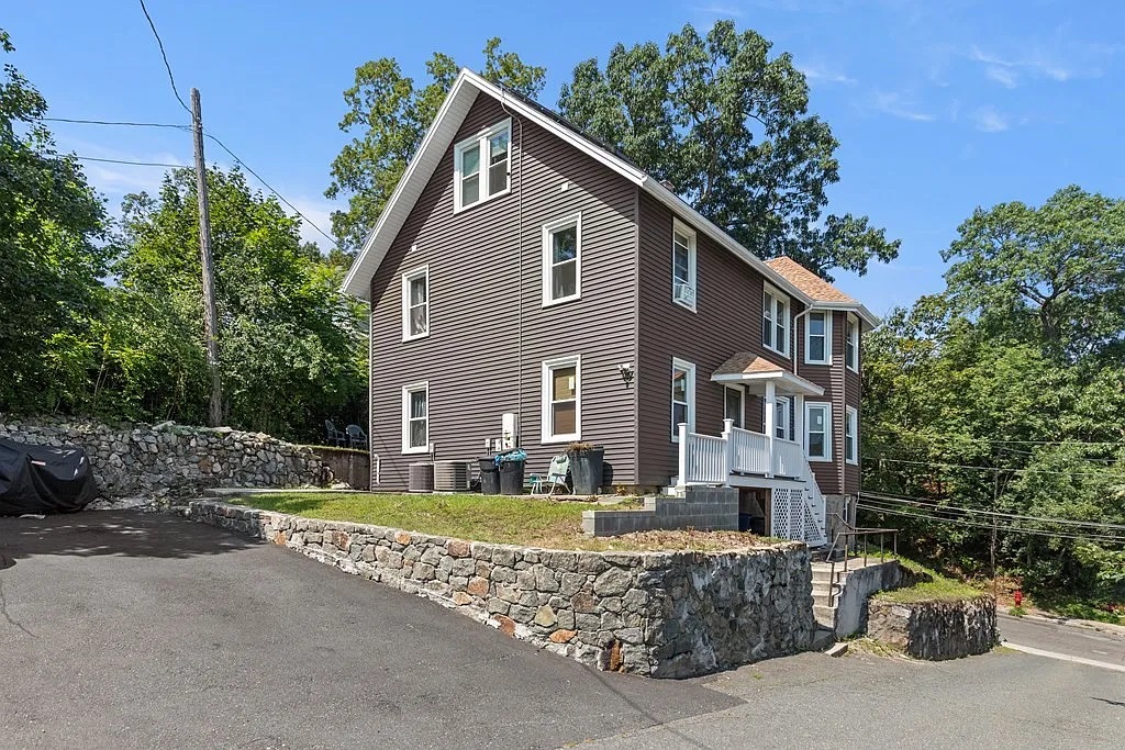 Photos of apartment on Murray Hill Rd.,Malden MA 02148