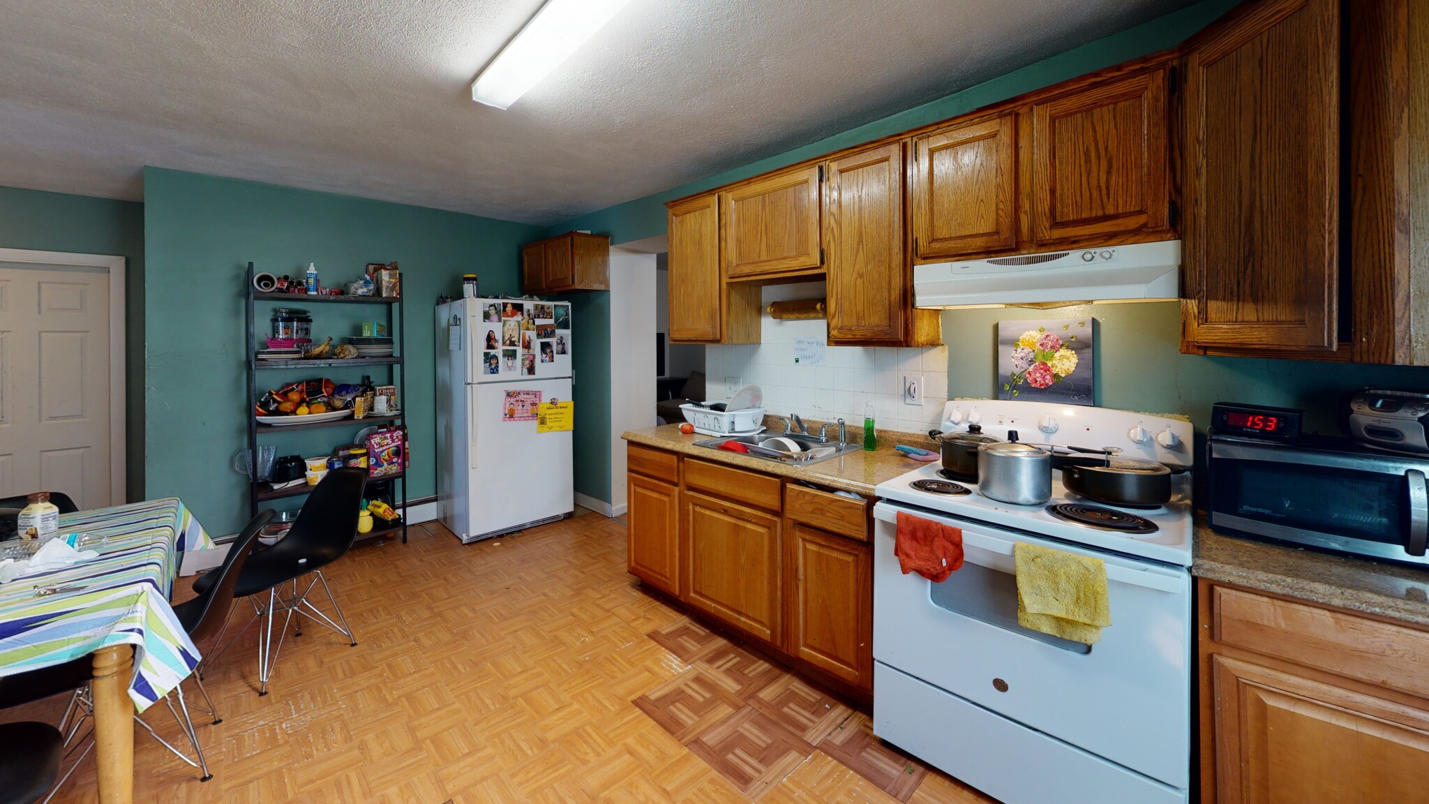 27 Kelley Ct, Allston