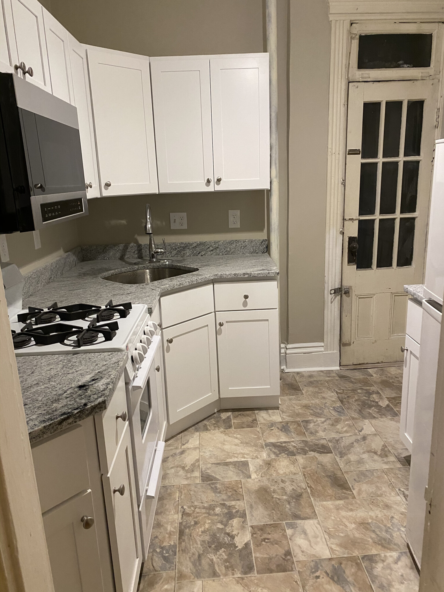 52 Charlesgate E, Fenway