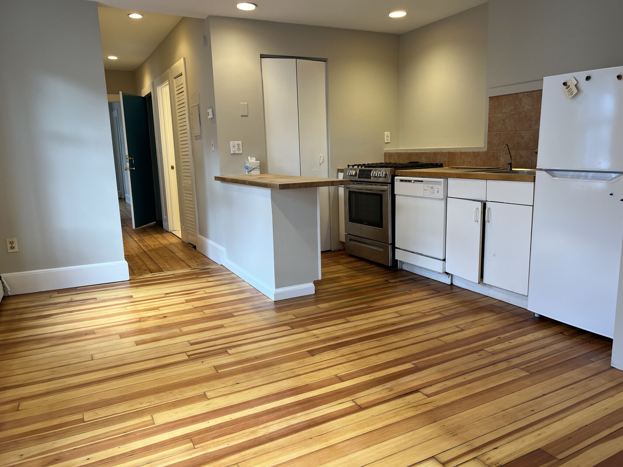 108 Pleasant St, Cambridgeport