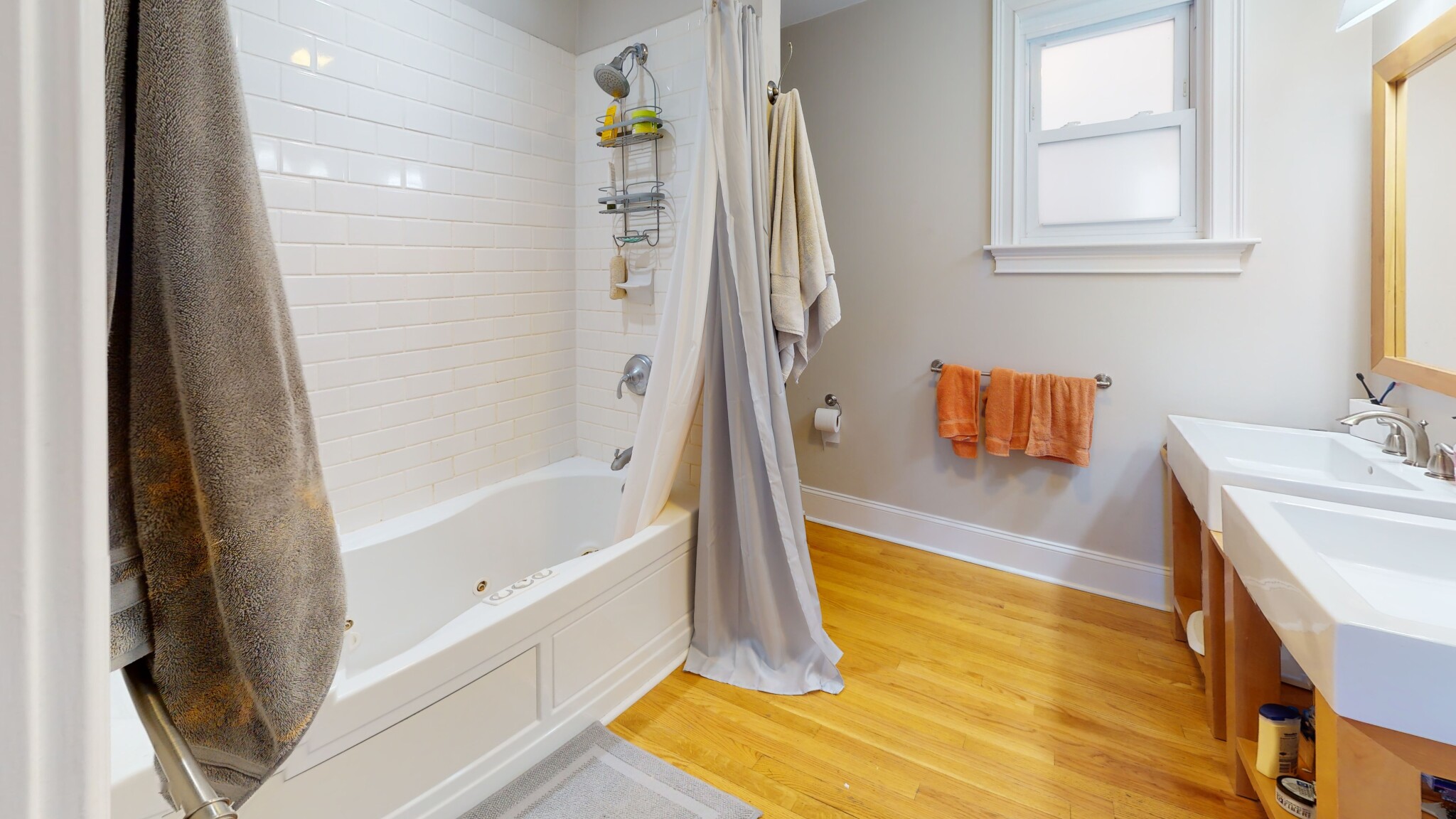 Photos of apartment on East 3rd,Boston MA 02127