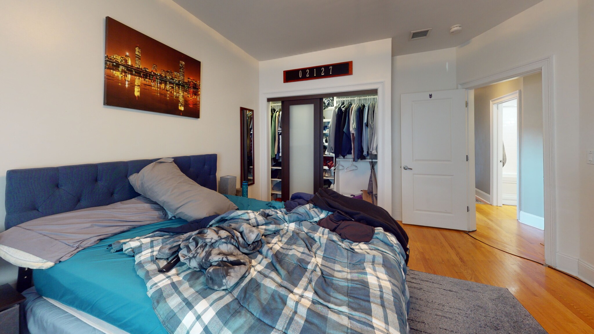 Photos of apartment on East 3rd,Boston MA 02127