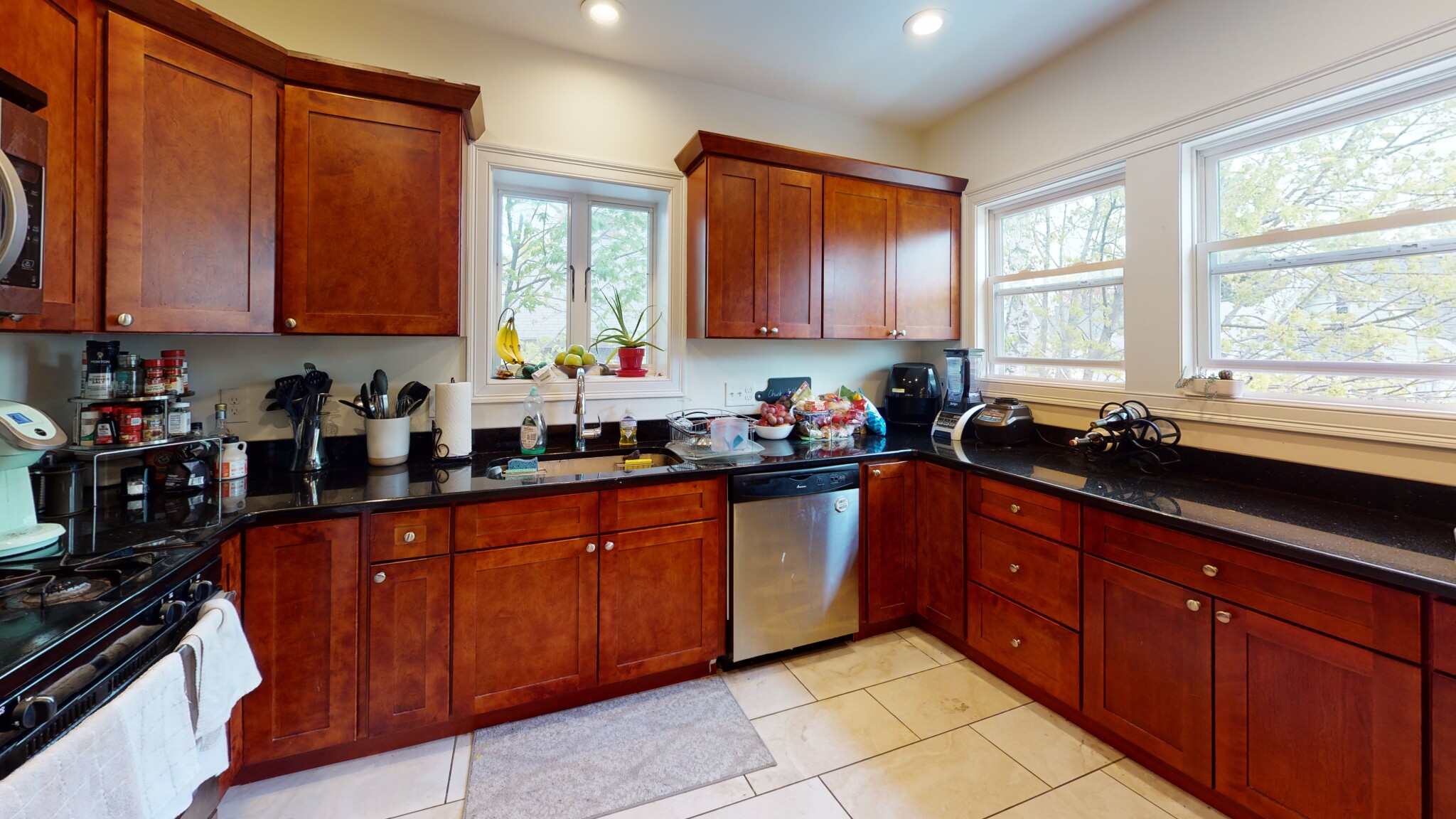 10-12 Barker St, Brighton