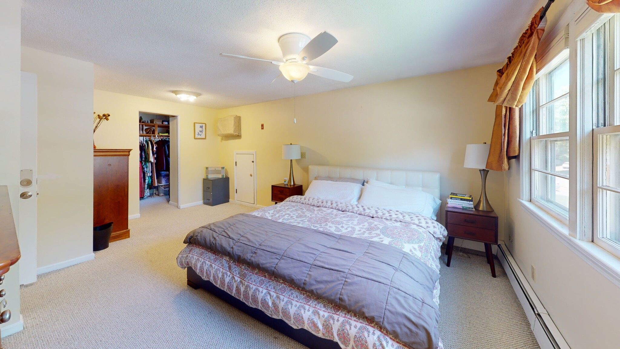 14 Wedgewood Rd, Framingham