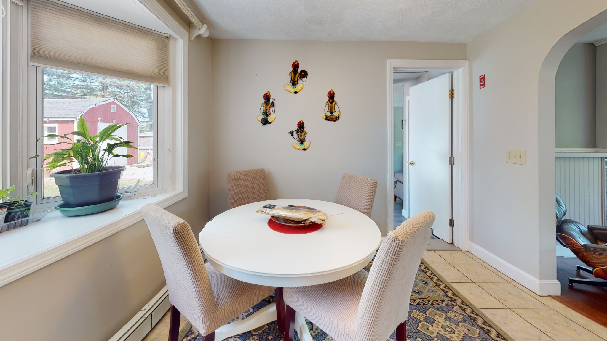 14 Wedgewood Rd, Framingham