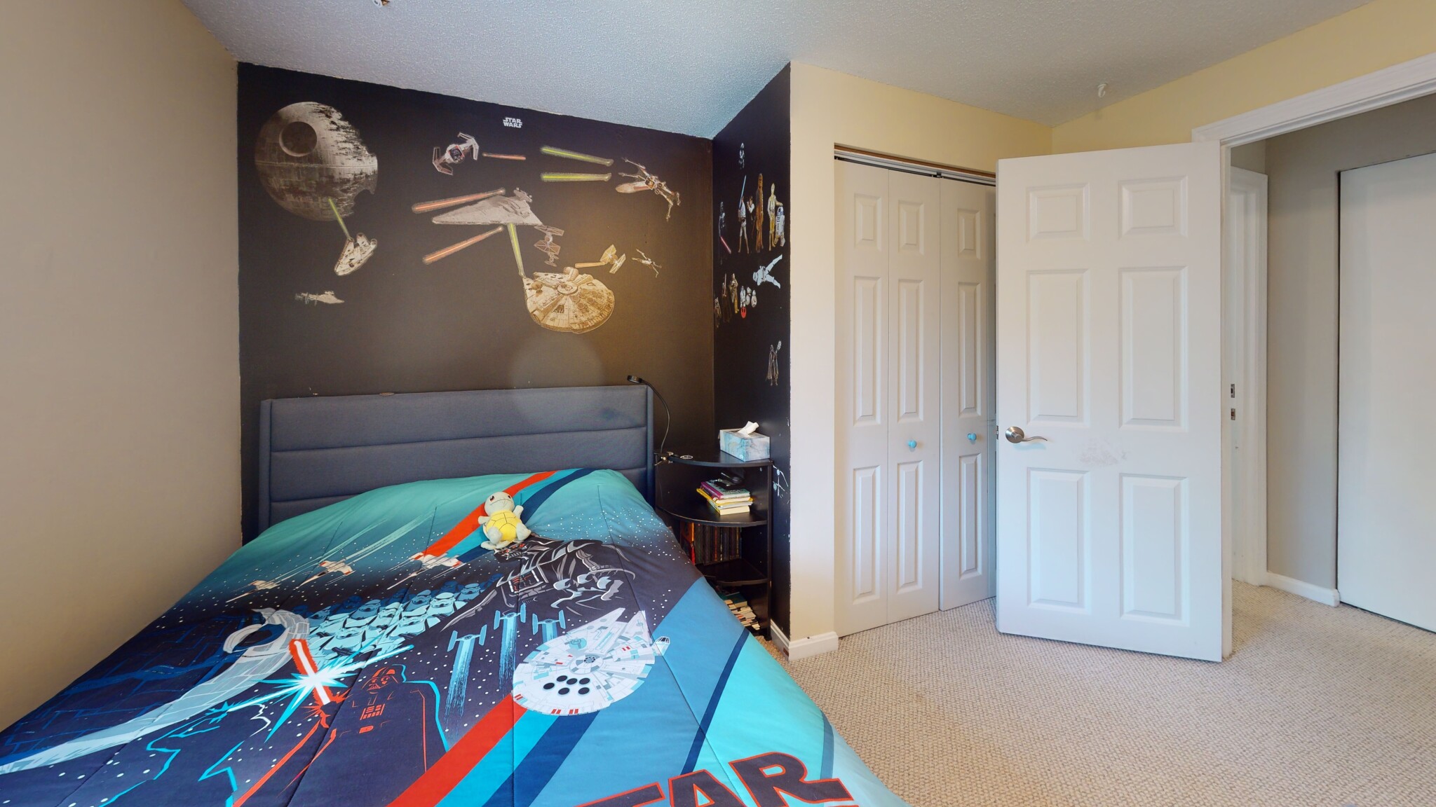 14 Wedgewood Rd, Framingham