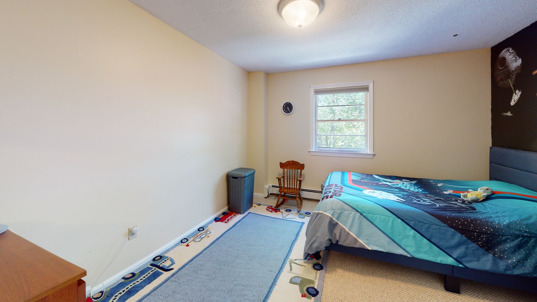 14 Wedgewood Rd, Framingham