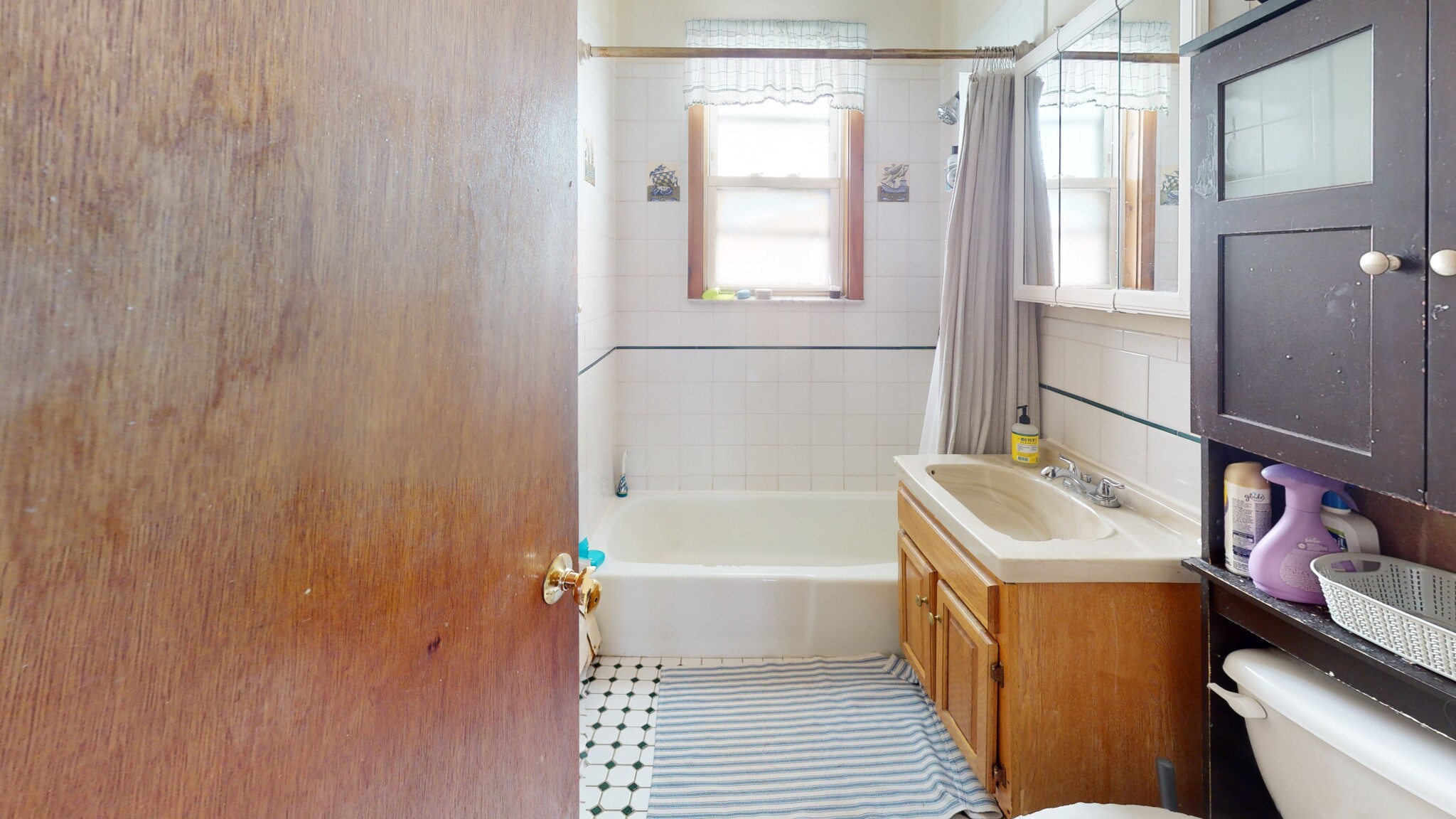 Photos of apartment on Mozart St.,Boston MA 02130