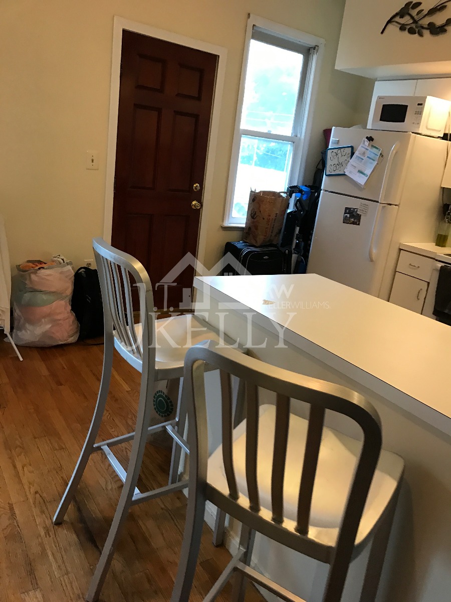 2 bed, 1 bath apartment for rent at 8 Vinton St Unit 2, South Boston — photo 2 of 11