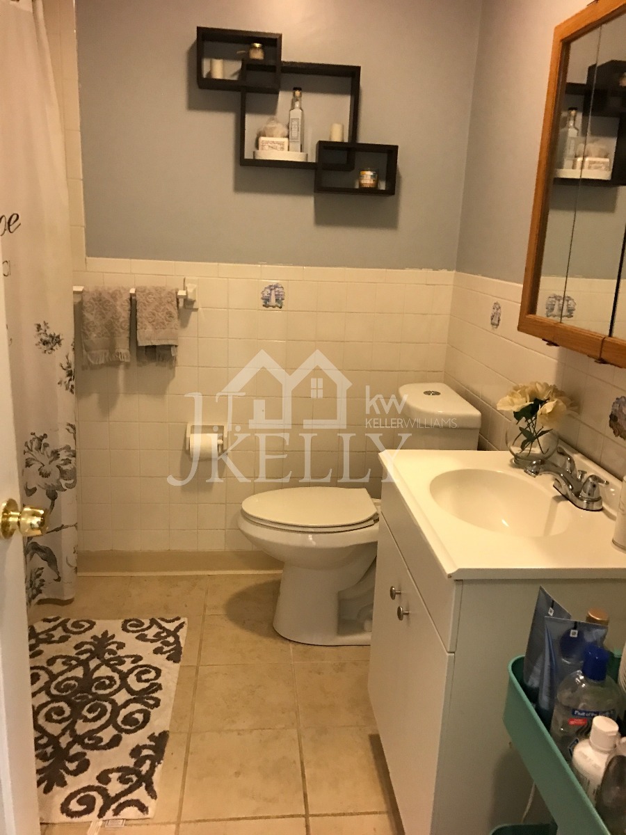 2 bed, 1 bath apartment for rent at 8 Vinton St Unit 2, South Boston — photo 10 of 11