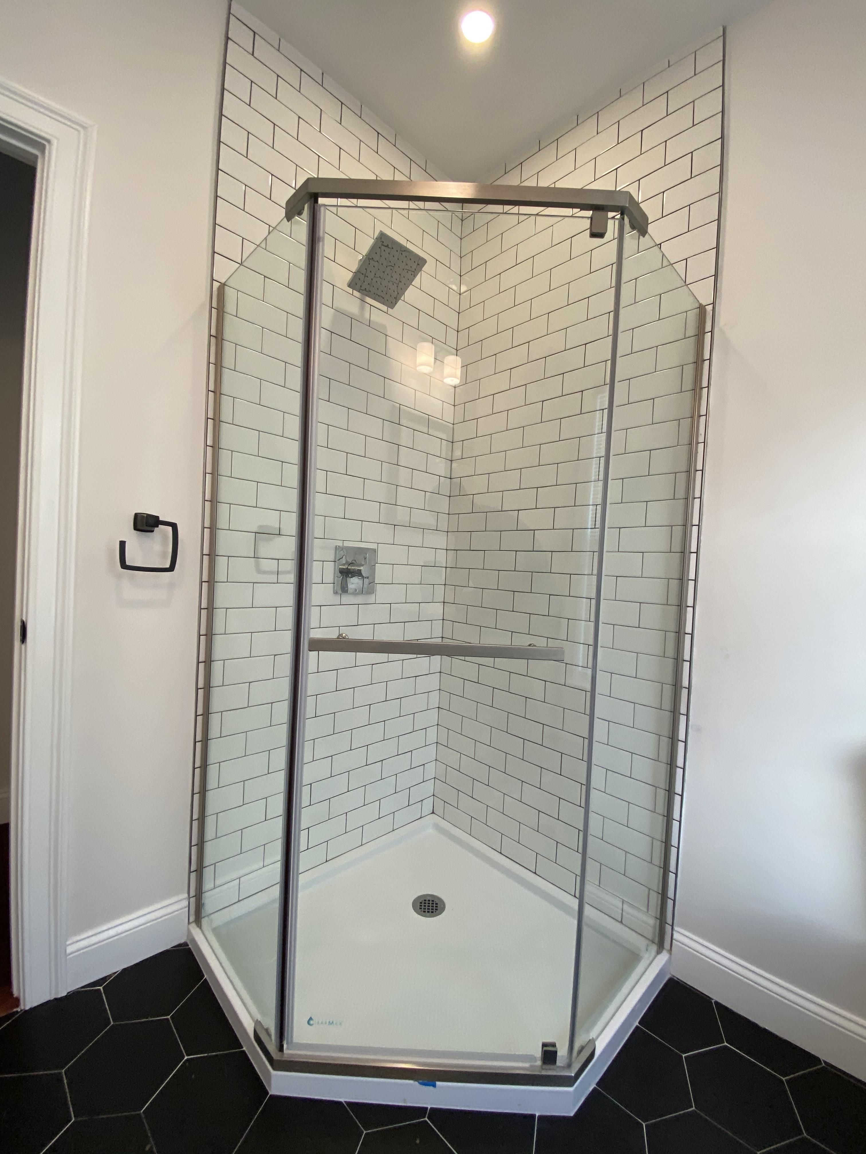 4 bed, 1 bath apartment for rent at 3 Cedar St Unit 2, Roxbury — photo 8 of 11