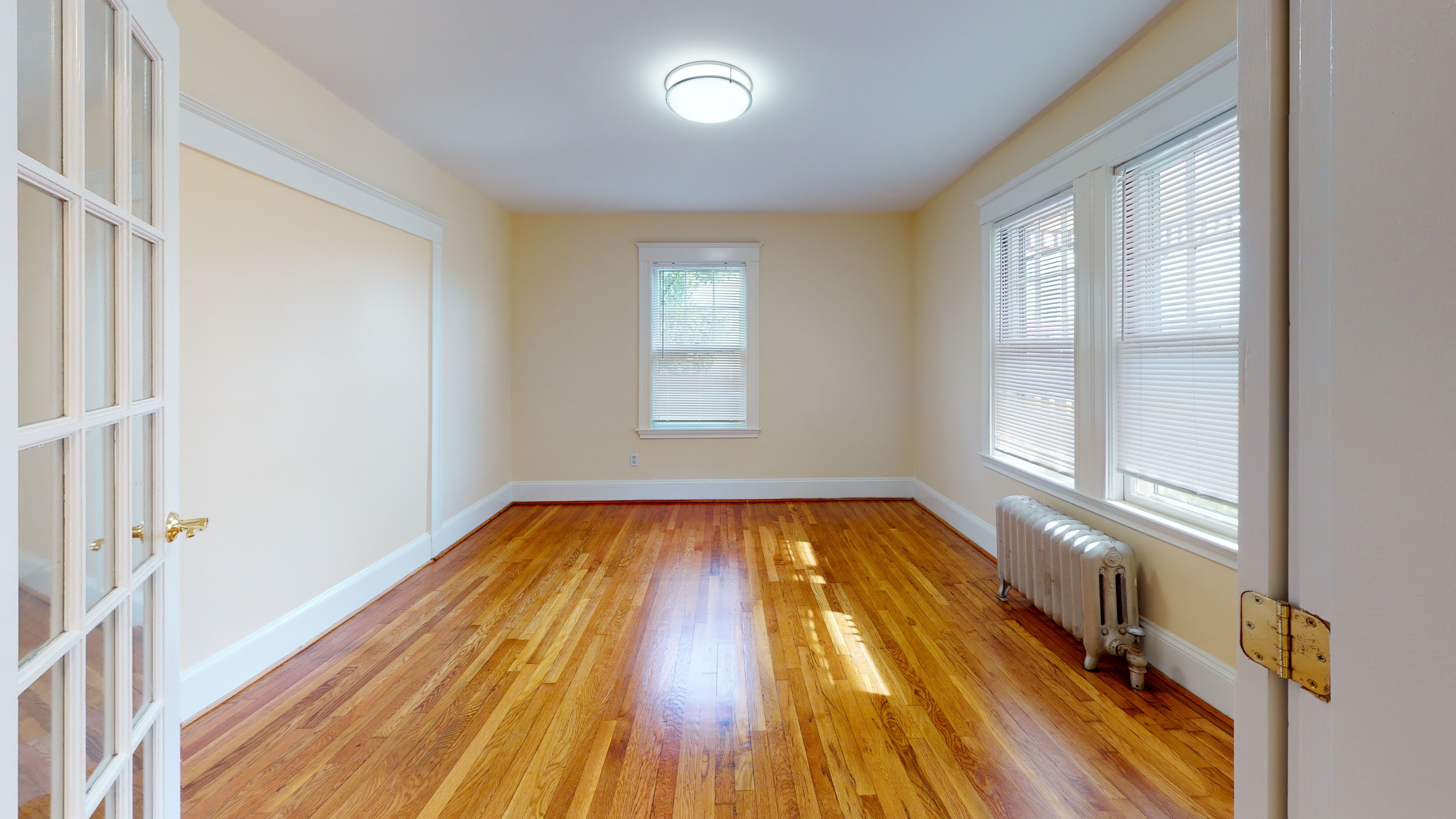 3 bed, 1 bath apartment for rent at 21 Frawley St Unit 1, Mission Hill — photo 4 of 9