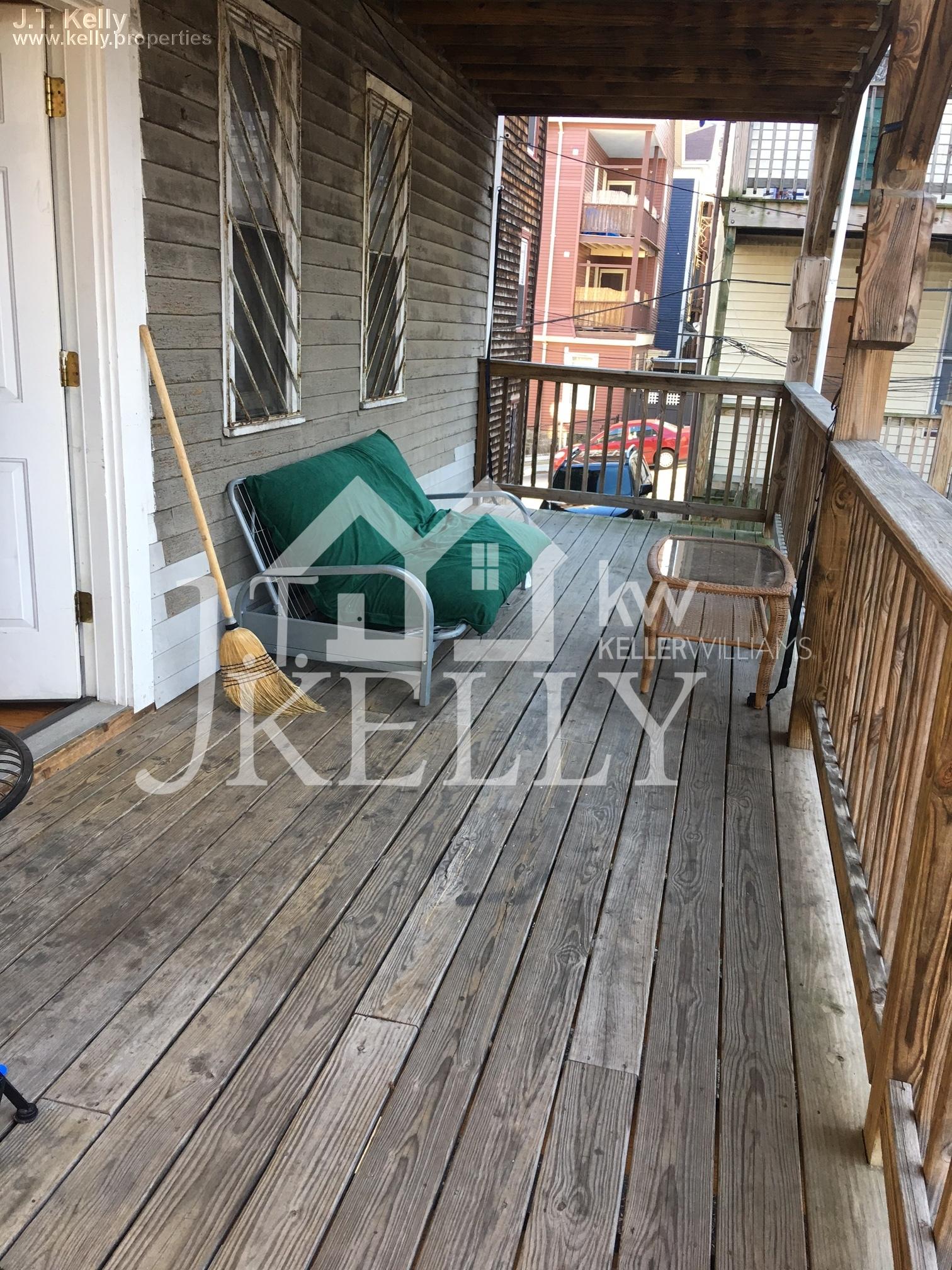 192 Hillside St, Mission Hill