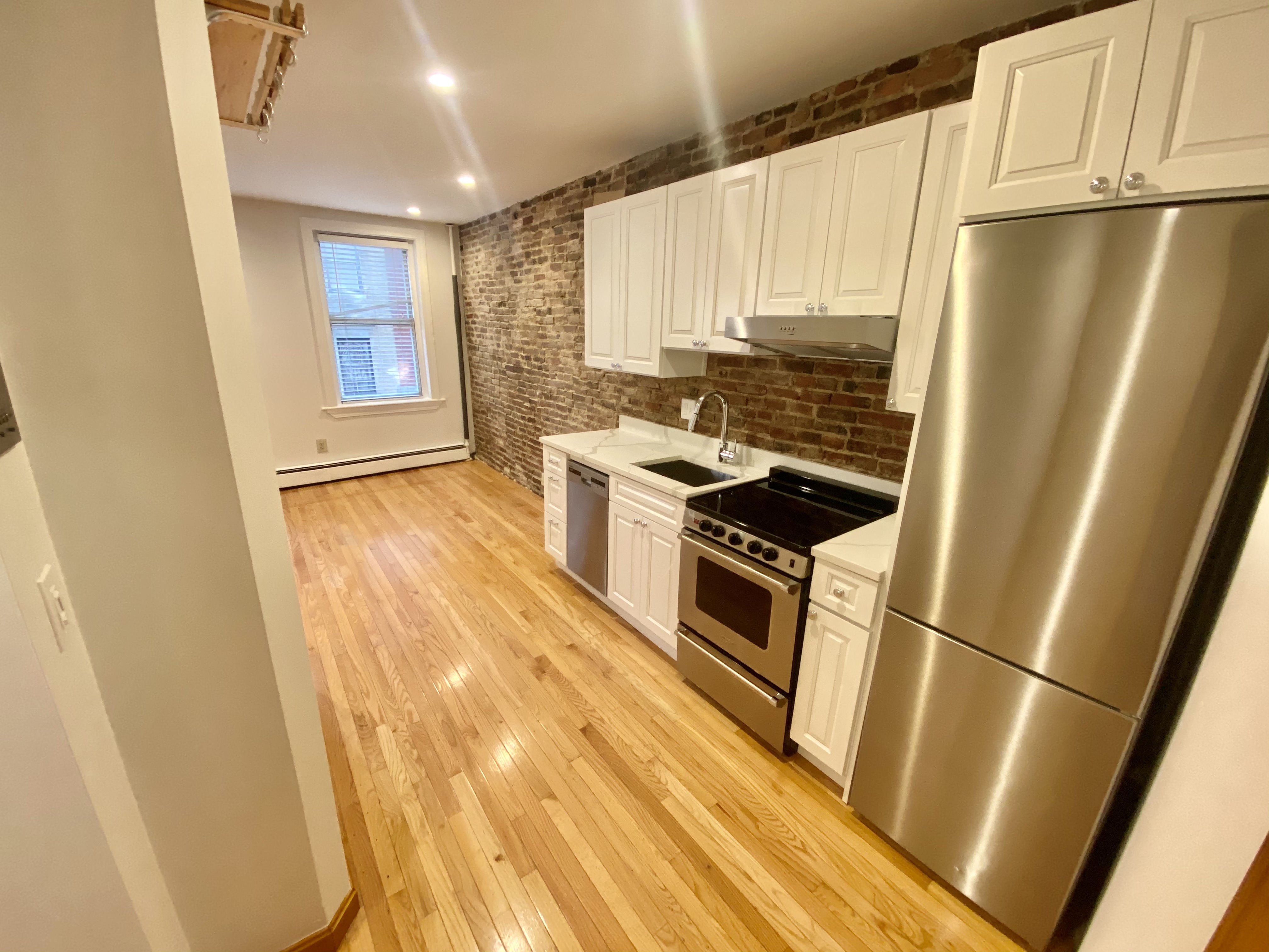 2 bed, 1 bath apartment for rent at 37 Garden St Unit 3, Beacon Hill — photo 1 of 8