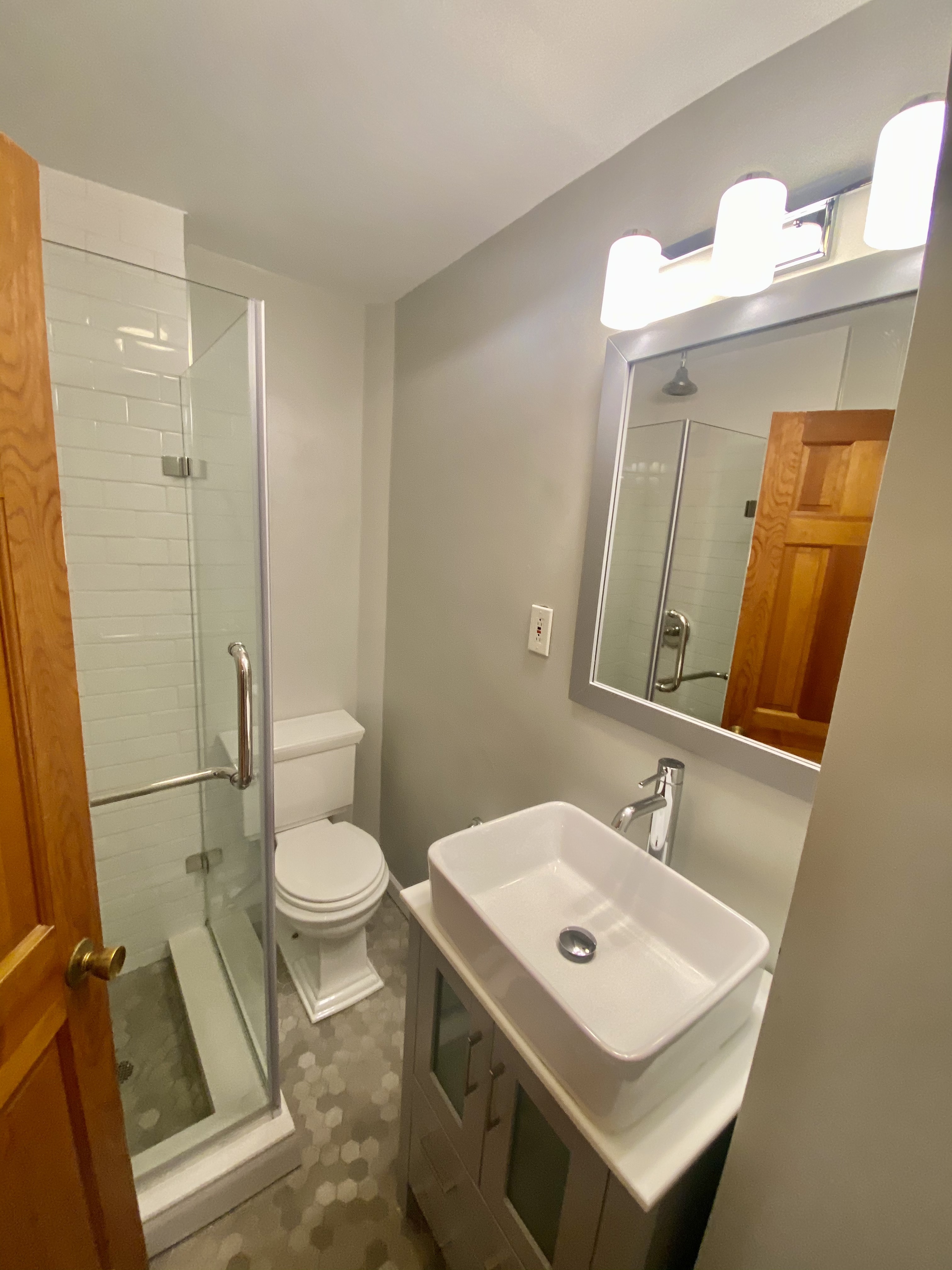 2 bed, 1 bath apartment for rent at 37 Garden St Unit 3, Beacon Hill — photo 4 of 8