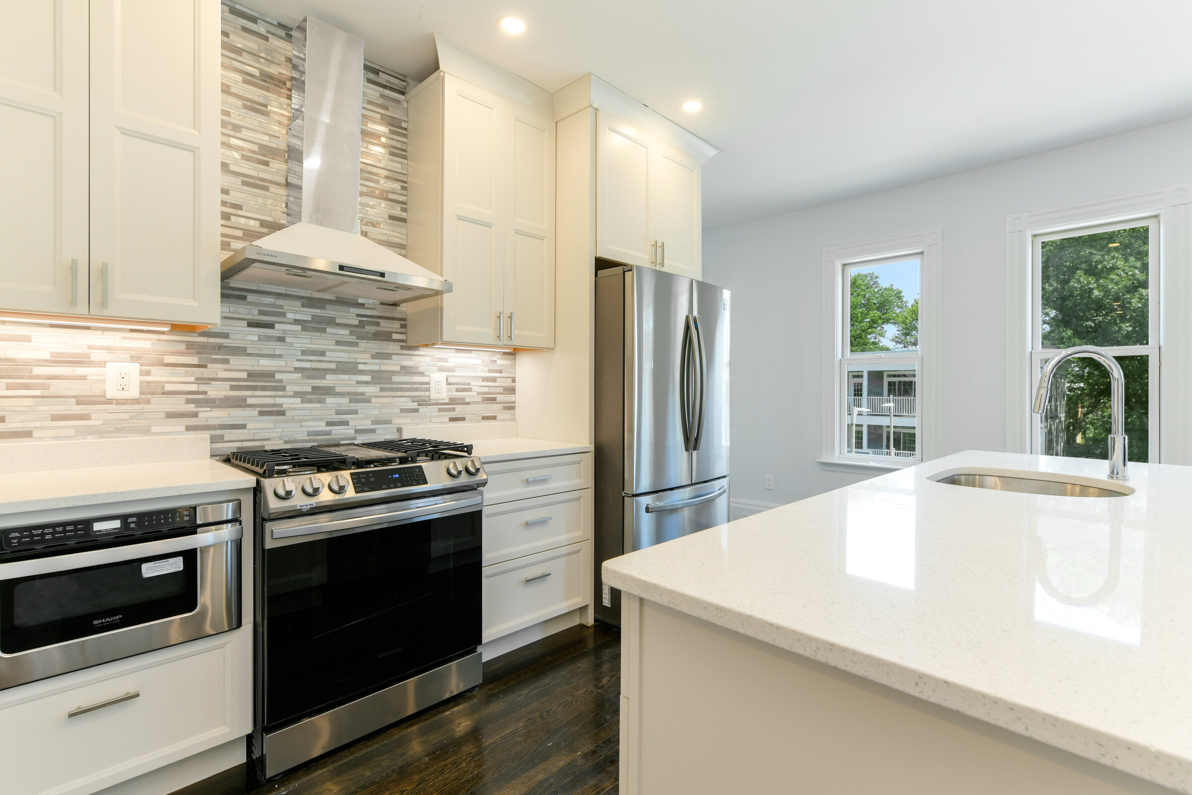 3 bed, 1 bath apartment for rent at 175 Humboldt Ave Unit 2, Roxbury — photo 2 of 11