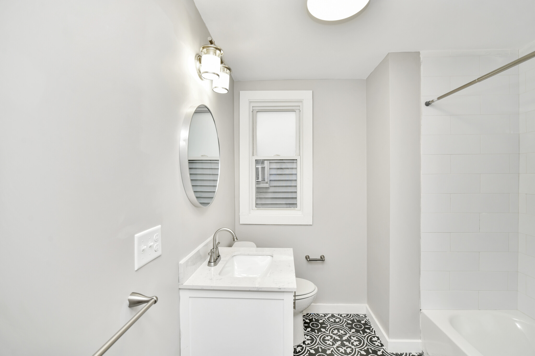 81 Ellington St, Dorchester