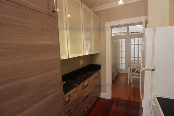 3 bed, 1 bath apartment for rent at 145 Englewood Ave Unit 32, Brighton — photo 4 of 13