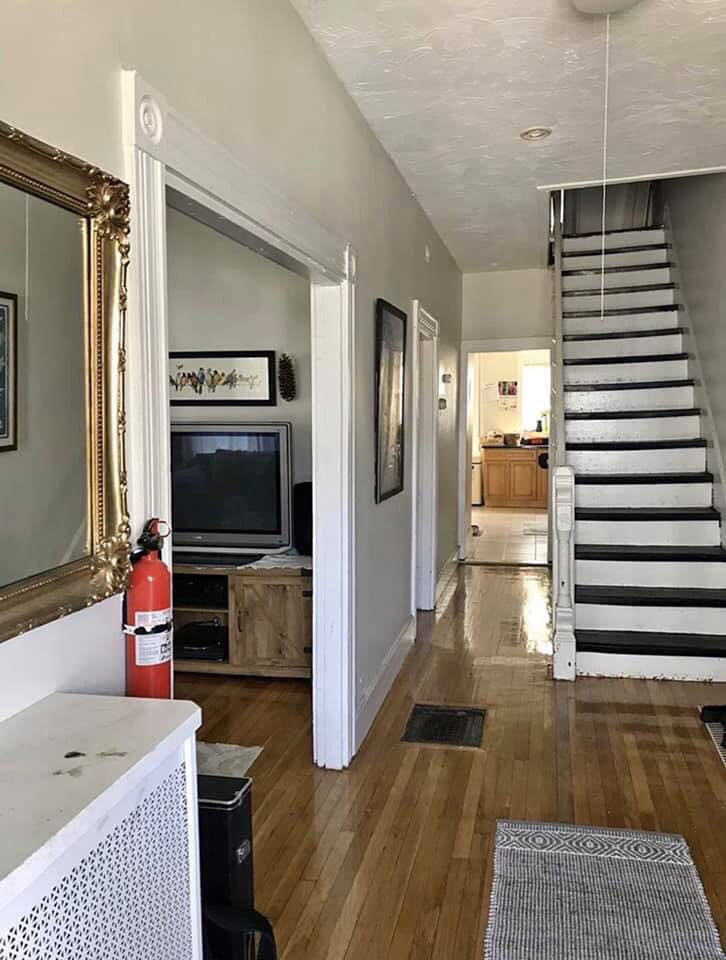 6 bed, 2 bath apartment for rent at 101 Hooker St Unit House, Allston — photo 3 of 4