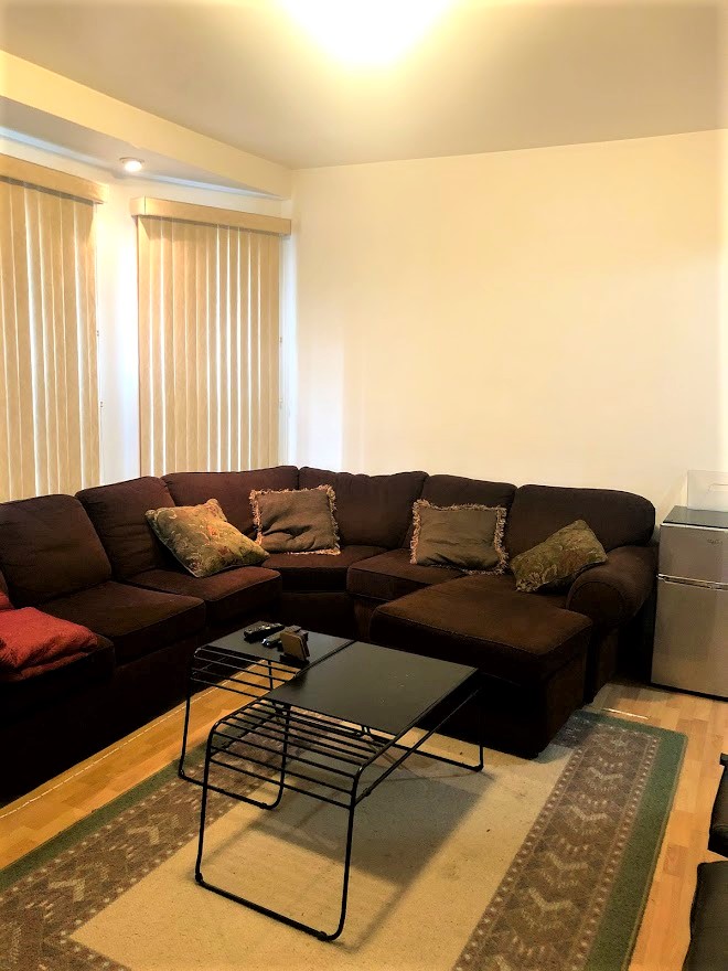 3 bed, 1 bath apartment for rent at 83 Francis St Unit 3, Coolidge Corner — photo 4 of 12
