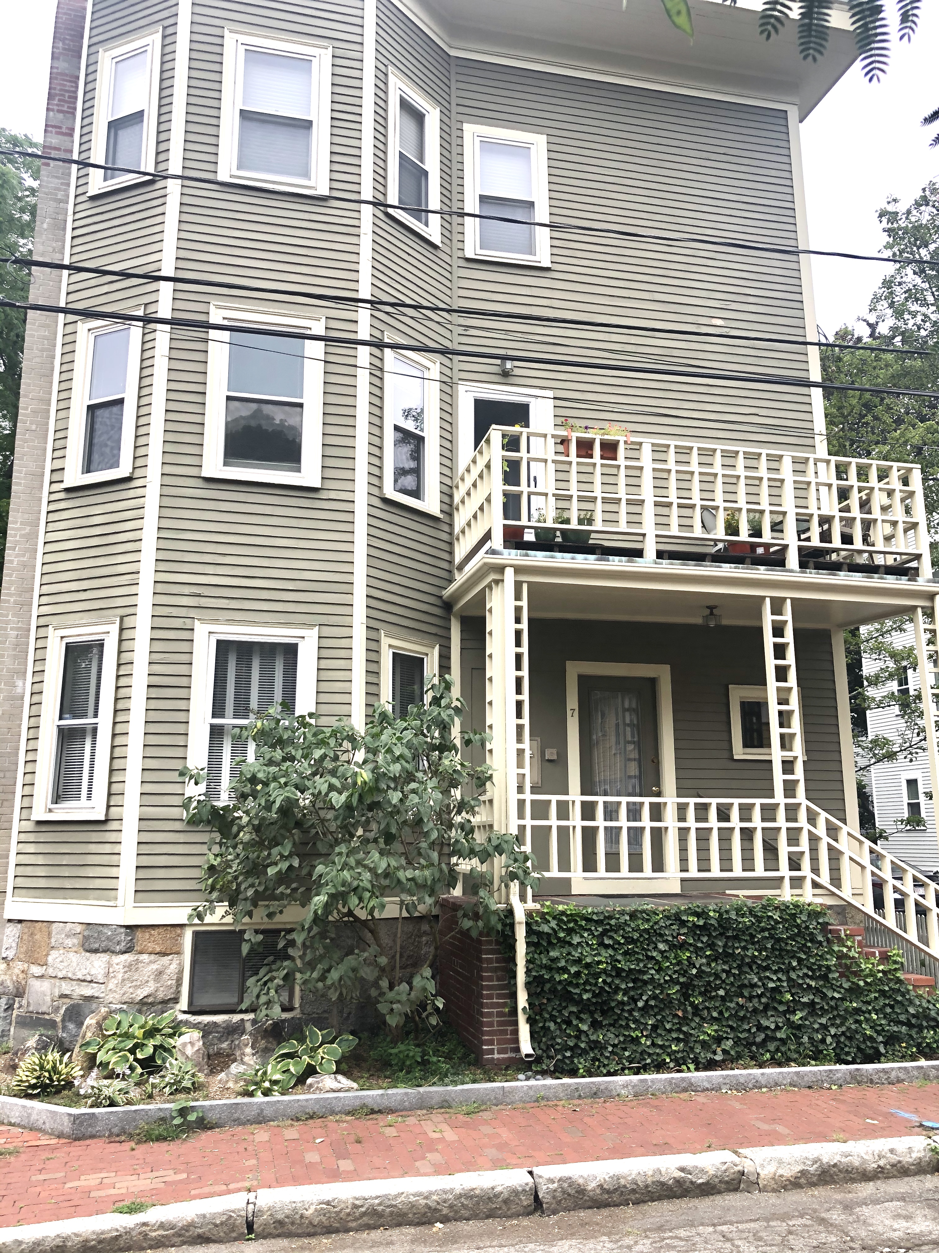 3 bed, 1.5 bath apartment for rent at 7 Wright St Unit 3, Porter Square — photo 1 of 12