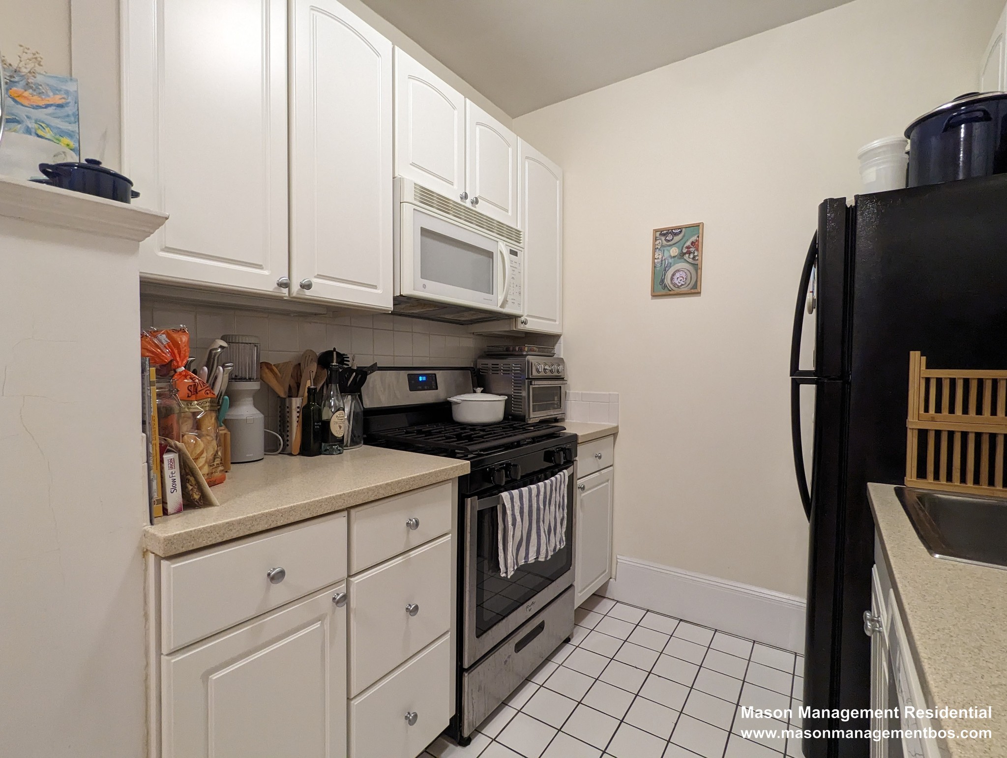 Photos of apartment on Massachusetts Ave.,Cambridge MA 02139