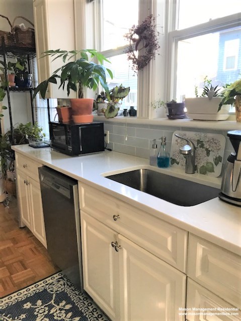 36 Davis Ave, Emerson Gardens