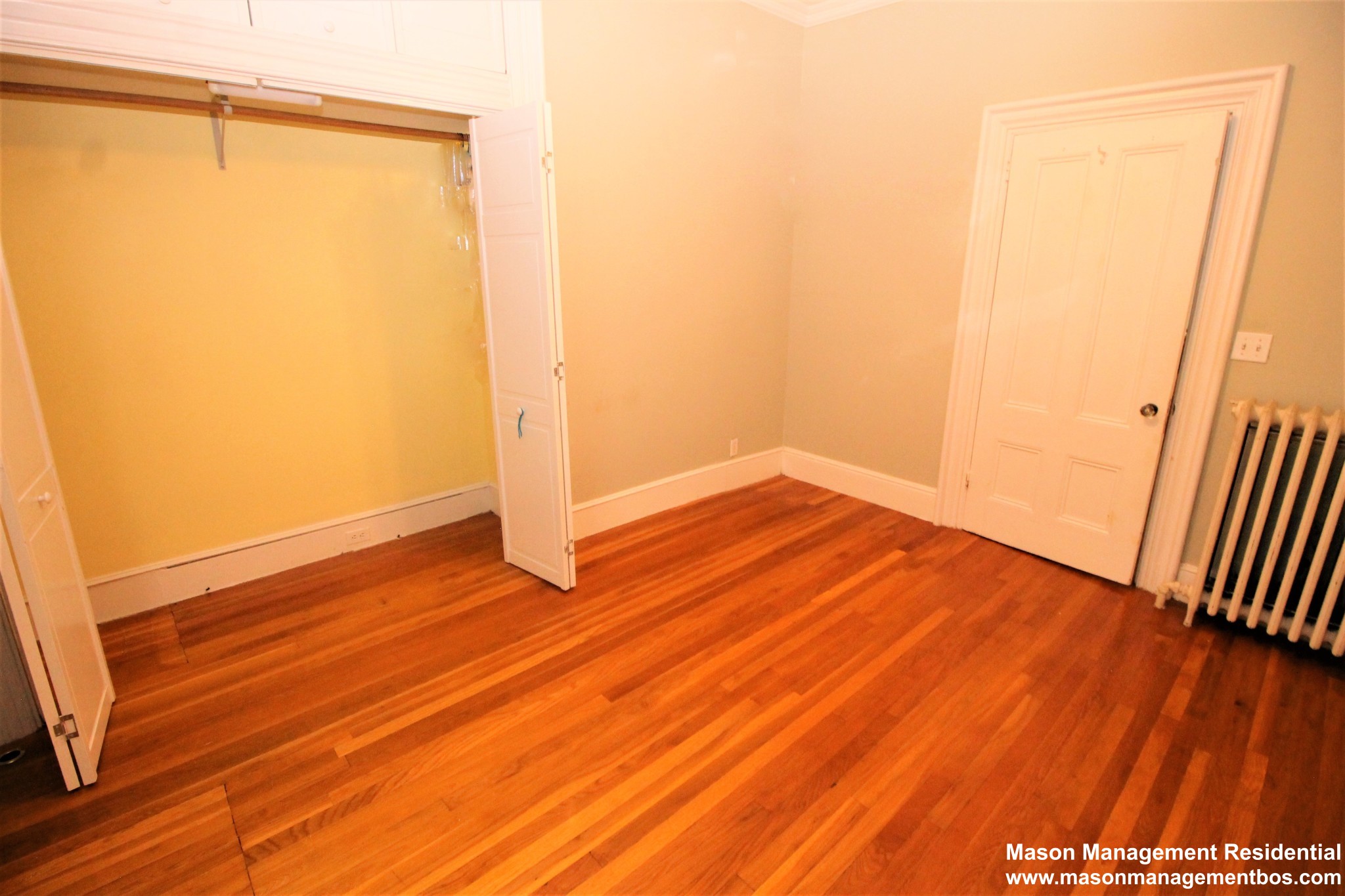 36 Davis Ave, Emerson Gardens