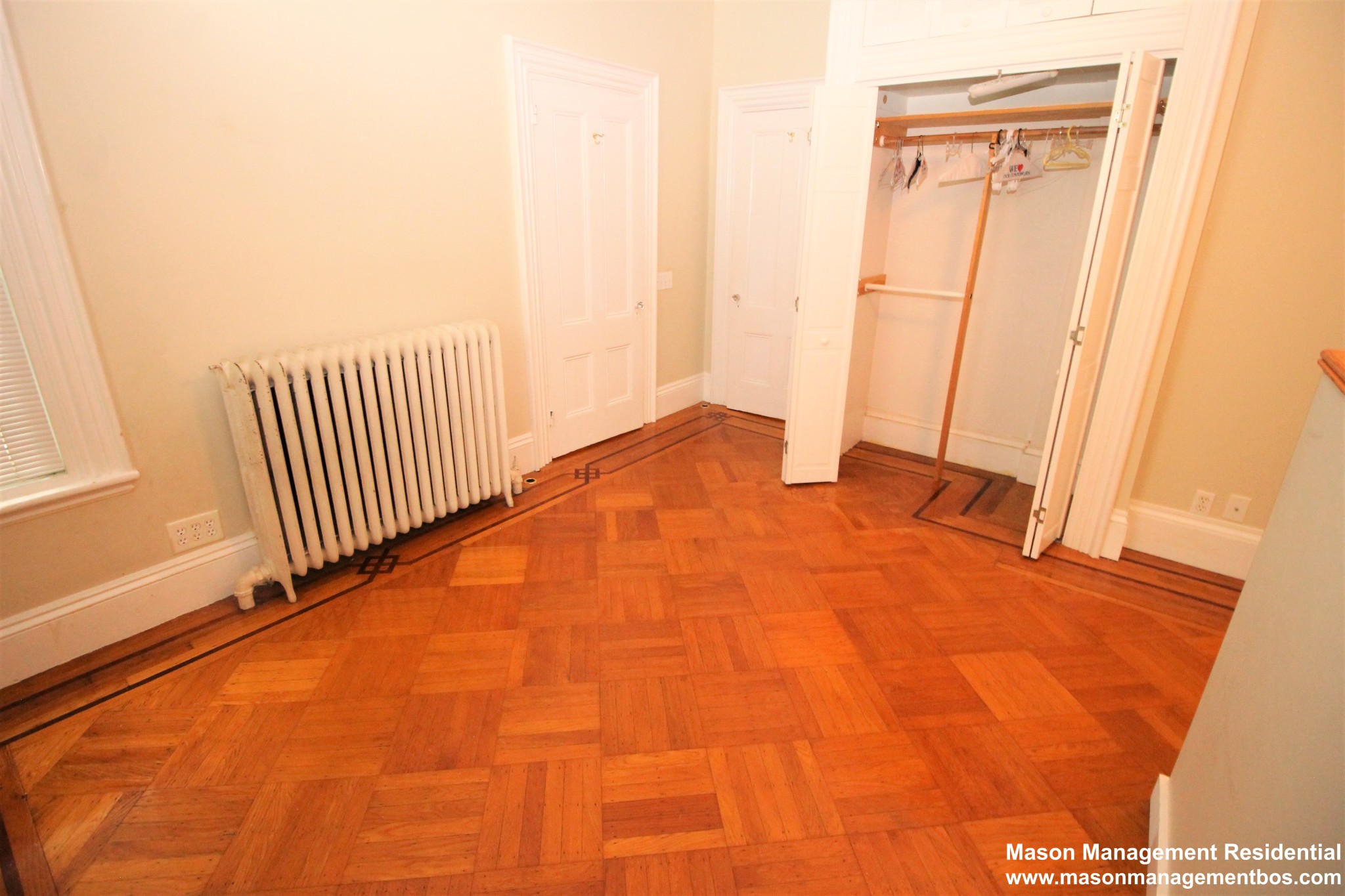 36 Davis Ave, Emerson Gardens