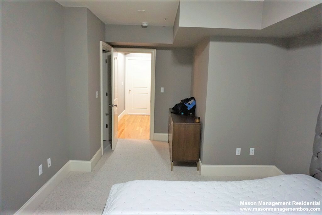 Photos of apartment on Winter St.,Waltham MA 02451
