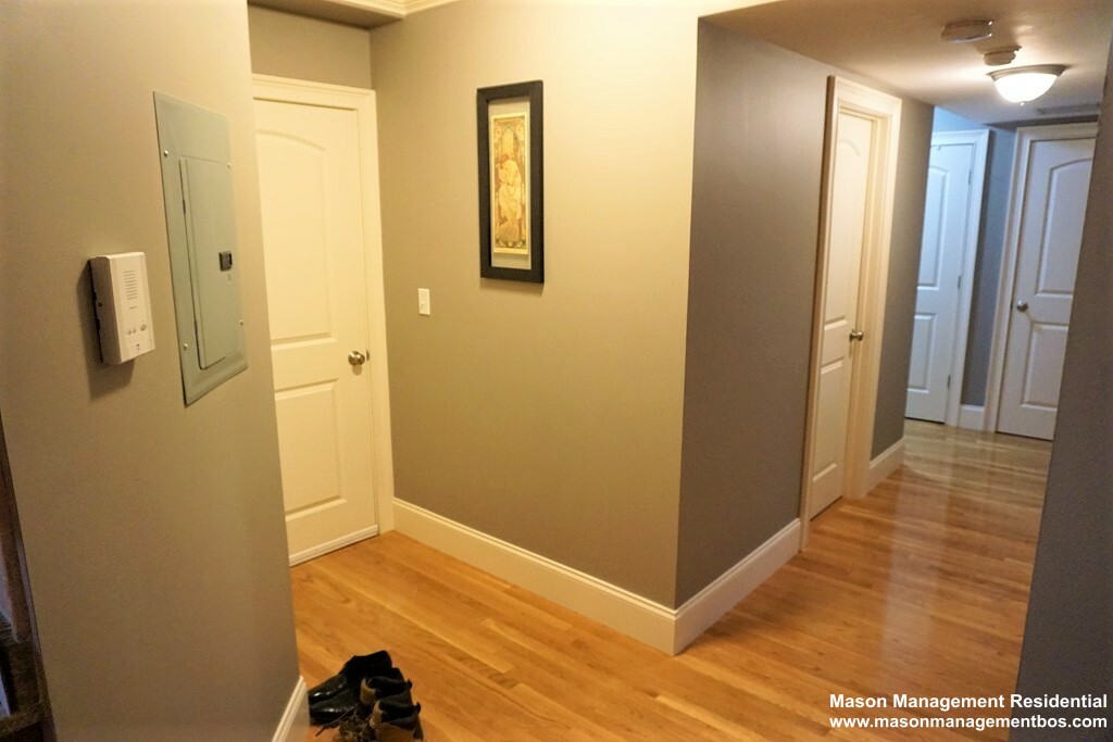Photos of apartment on Winter St.,Waltham MA 02451